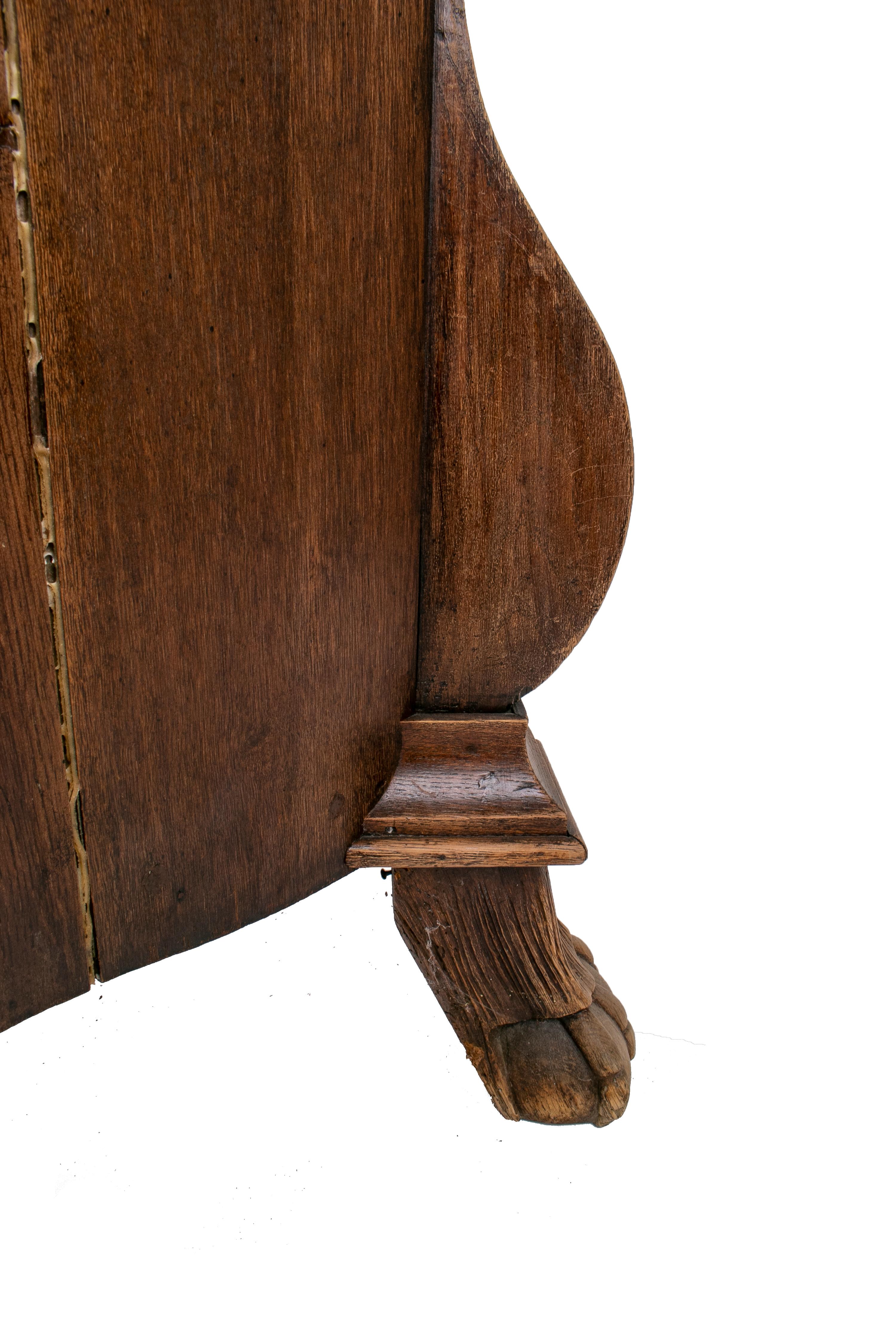 19th Century English 3-Drawer Oak Bureau Office Desk with Bronze Hardware For Sale 6