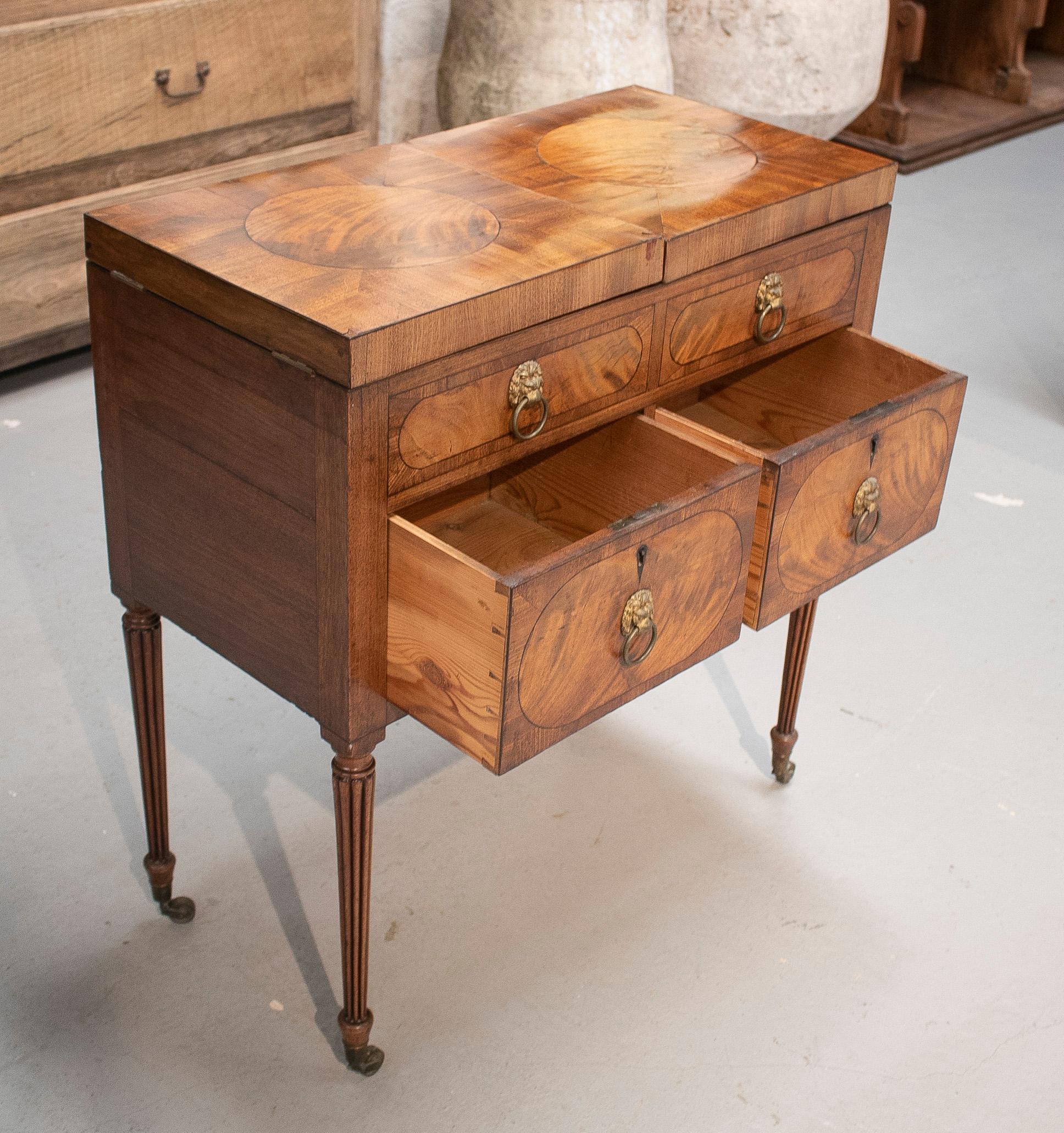 19th Century English 4-Drawer Mahogany Veneered Mirrored Dressing Table w/ Basin 6