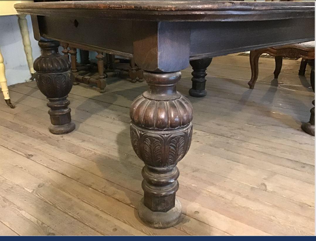 Victorian 19th Century English Adjustable Table in Oakwood, 1890s
