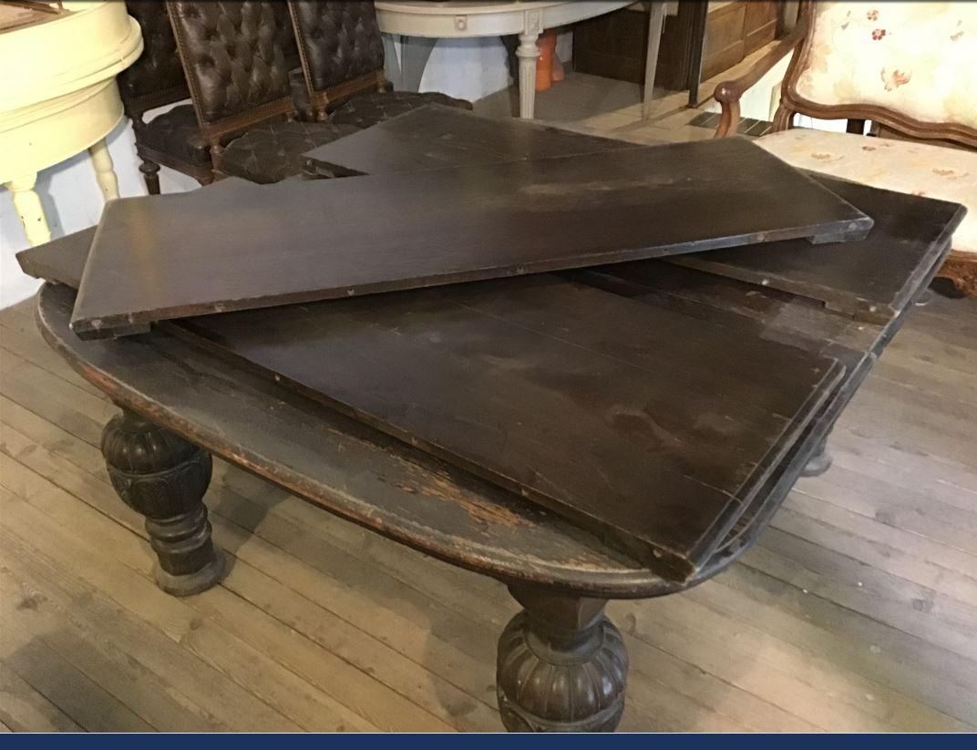 Late 19th Century 19th Century English Adjustable Table in Oakwood, 1890s