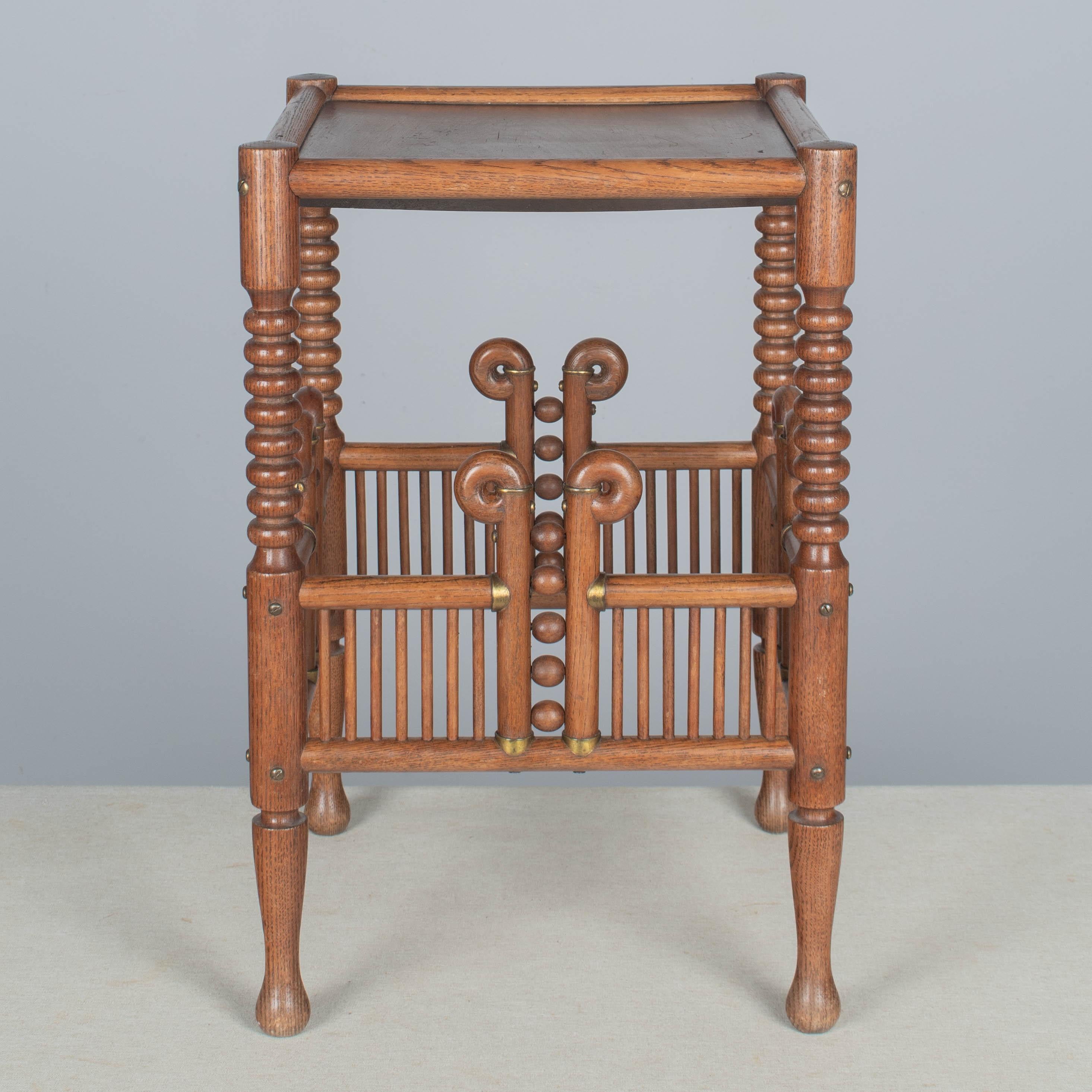 Table d'appoint Aesthetic Movement anglaise du 19e siècle en vente 3