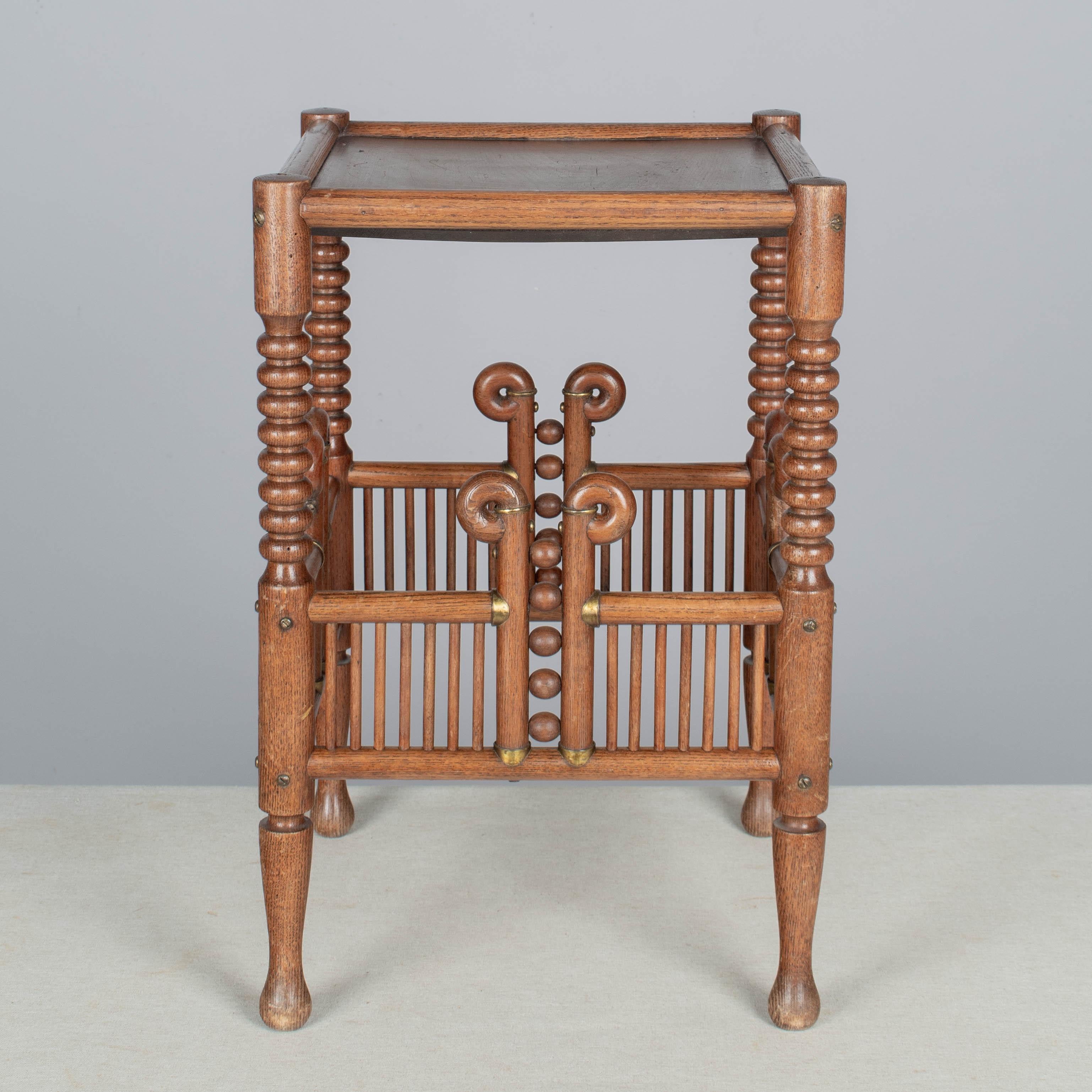 Table d'appoint Aesthetic Movement anglaise du 19e siècle en vente 5