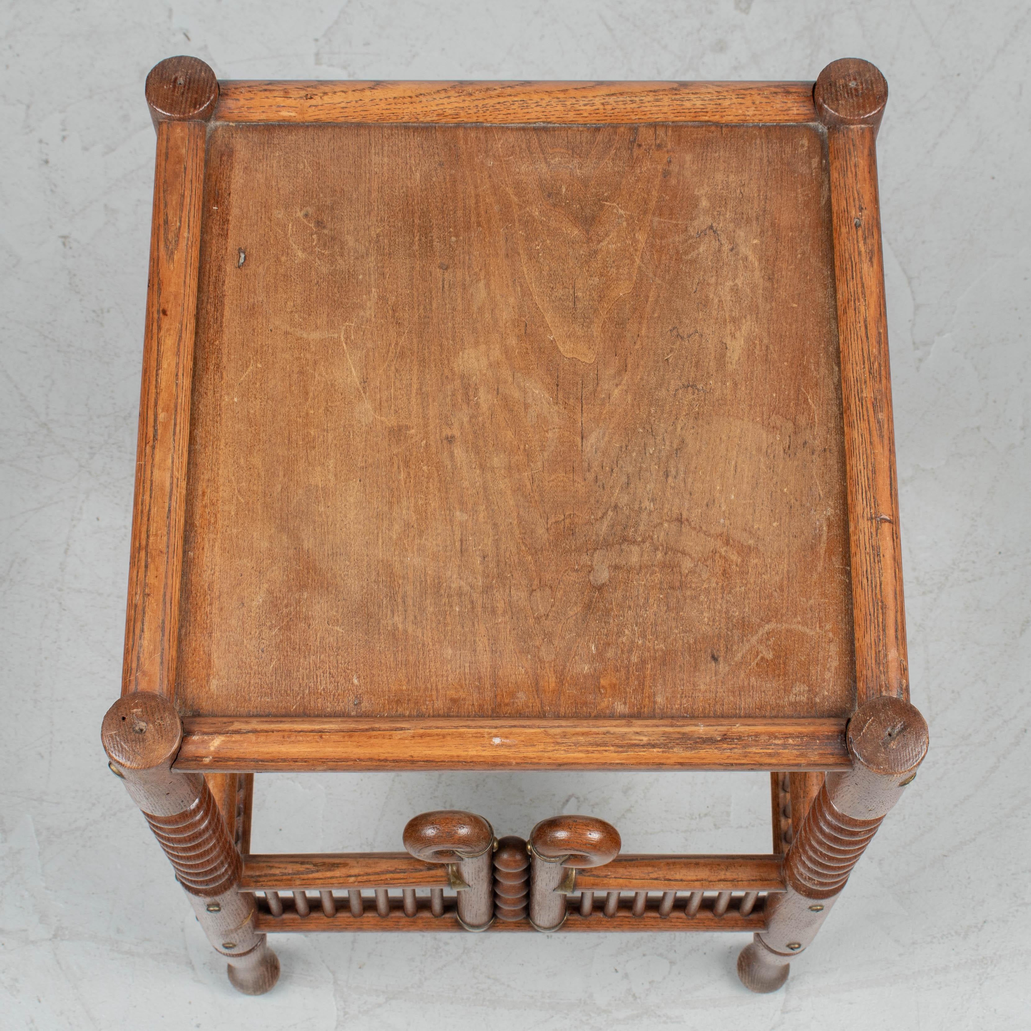 Table d'appoint Aesthetic Movement anglaise du 19e siècle en vente 6