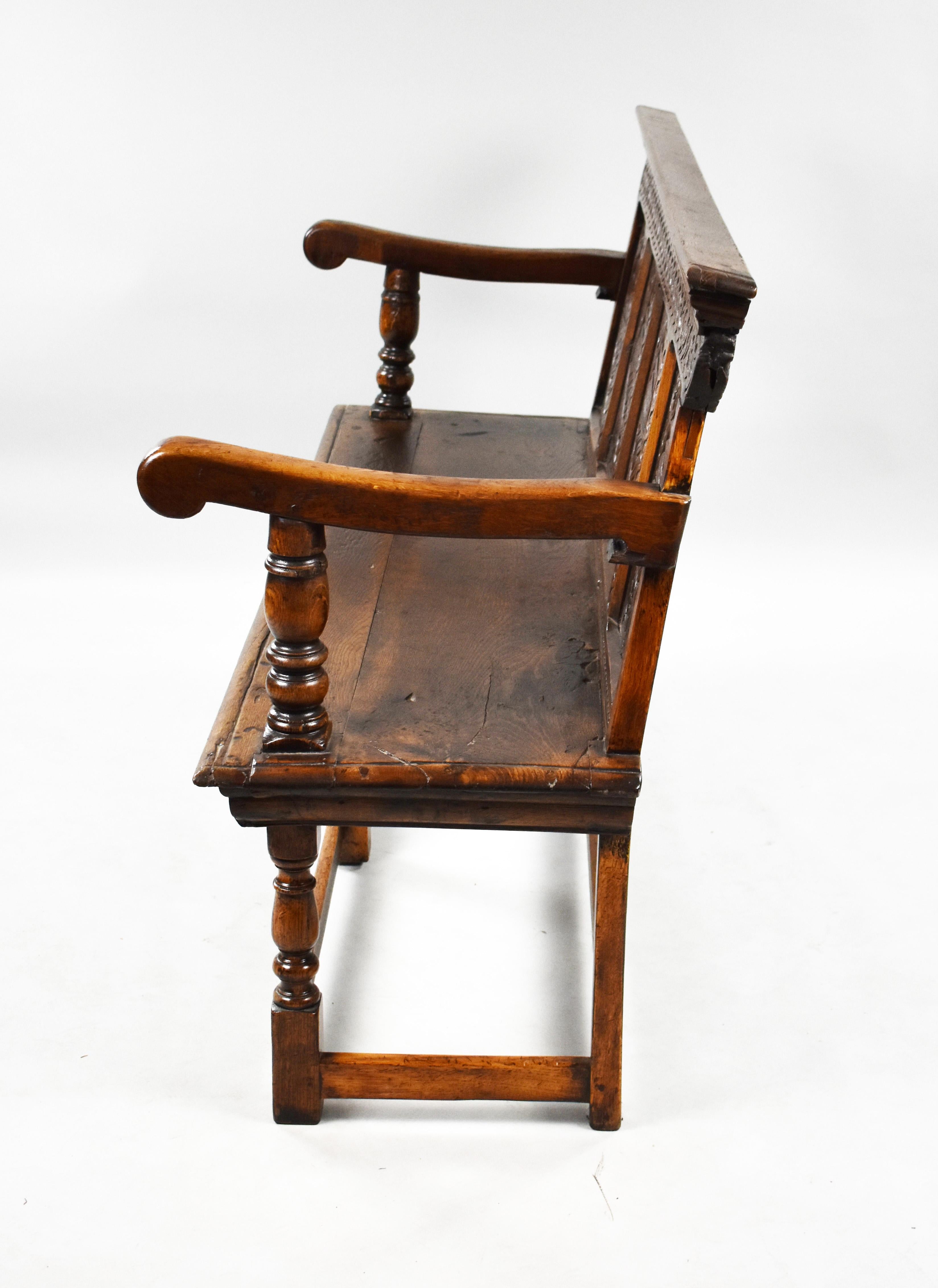 19th Century English Antique Carved Oak Bench In Good Condition For Sale In Chelmsford, Essex