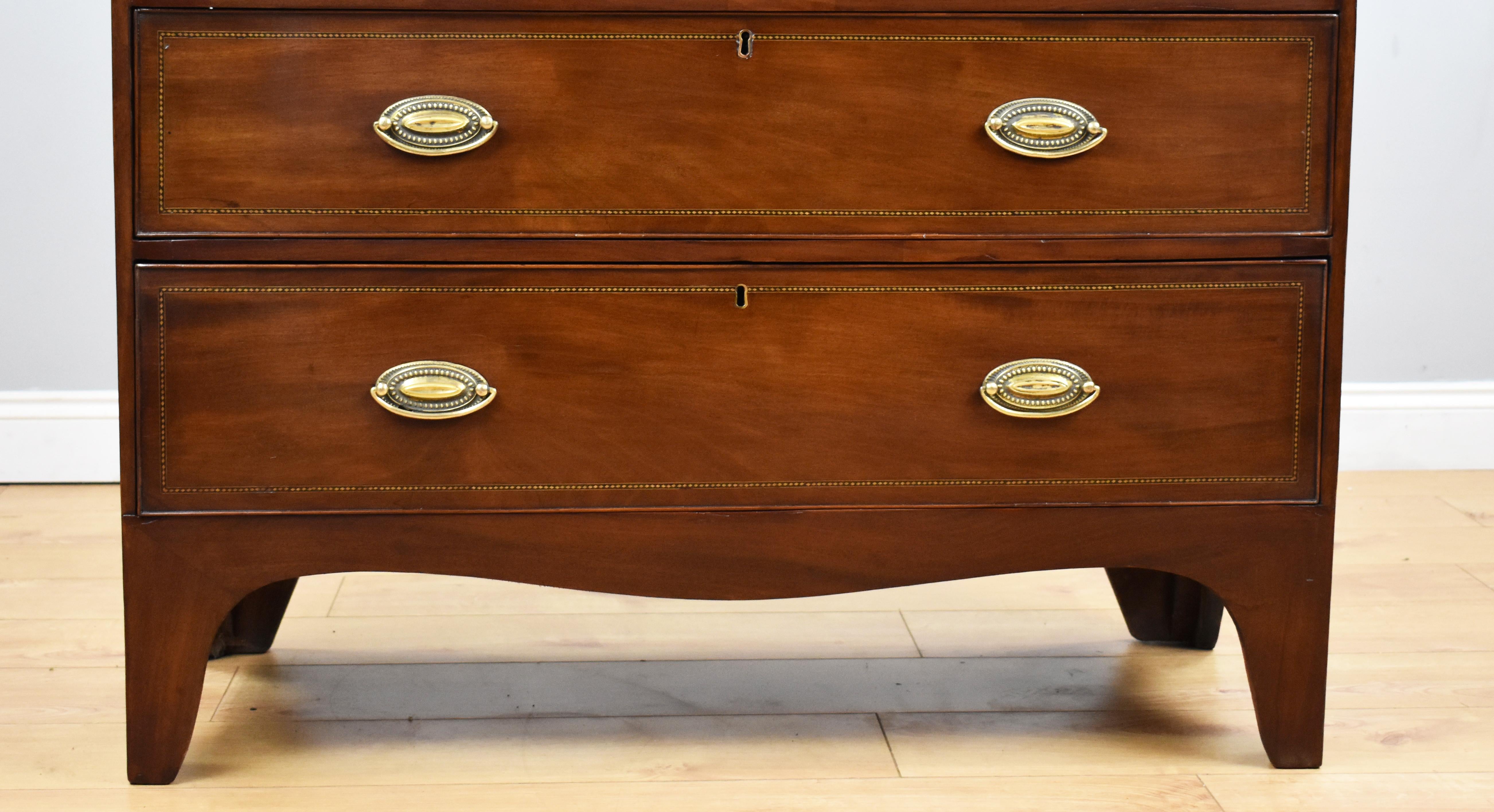 19th Century English Antique Mahogany and Inlaid Chest of Drawers In Good Condition In Chelmsford, Essex
