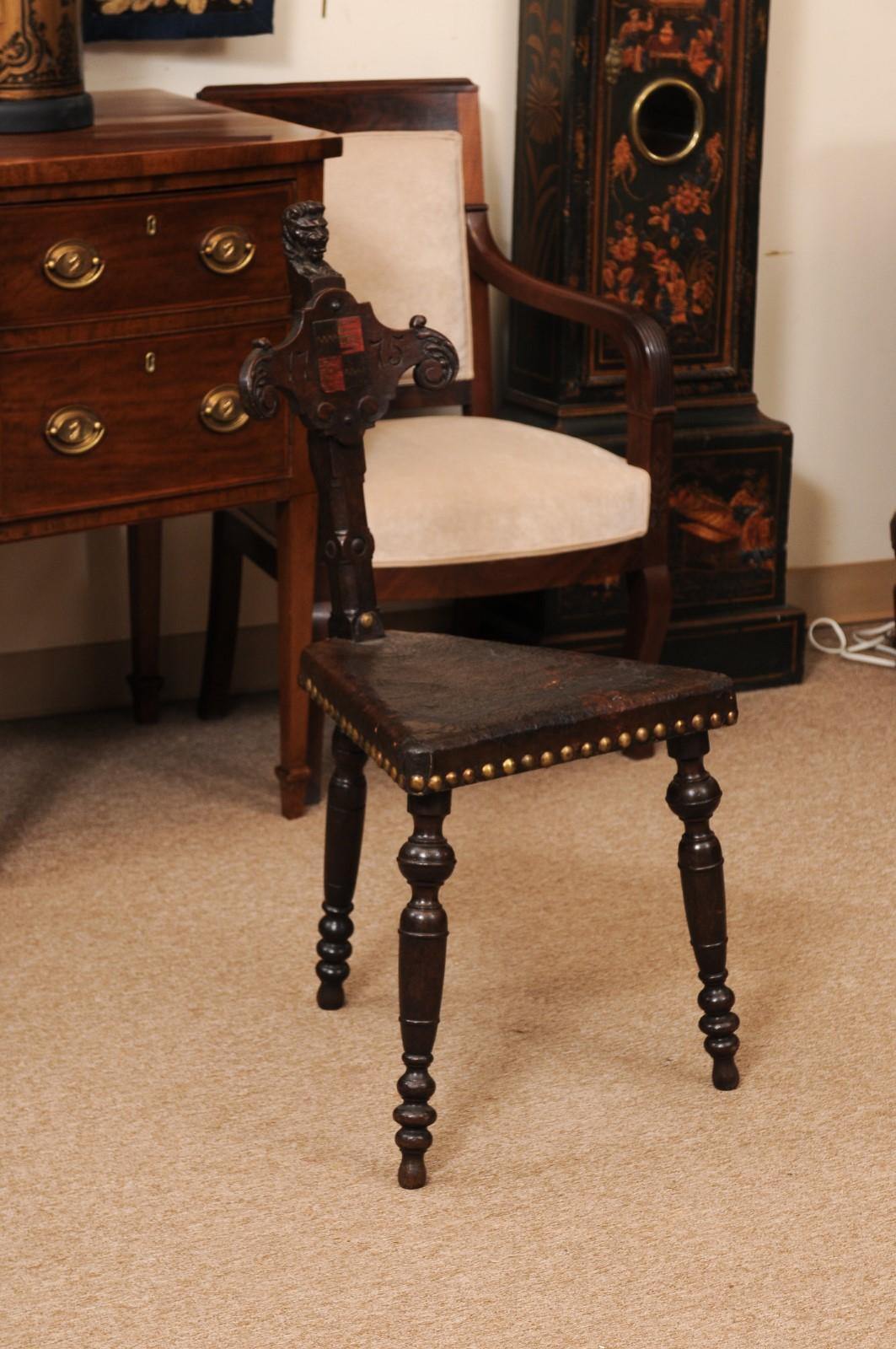 Silla de salón inglesa del siglo XIX de asiento triangular con armadura, ca. 1860 en venta 1