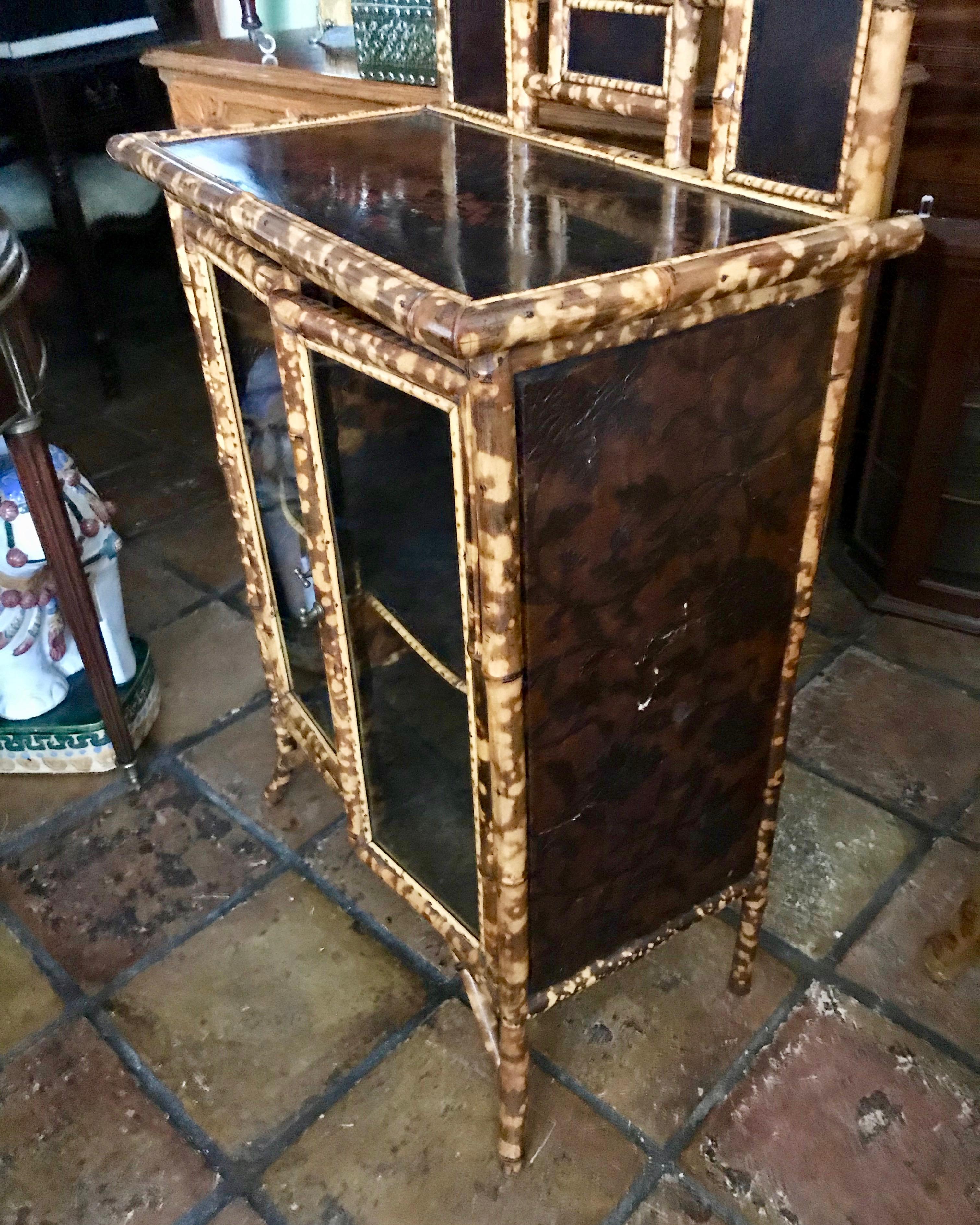 Vitrine d'appoint/meuble de présentation en bambou anglais du 19ème siècle 8