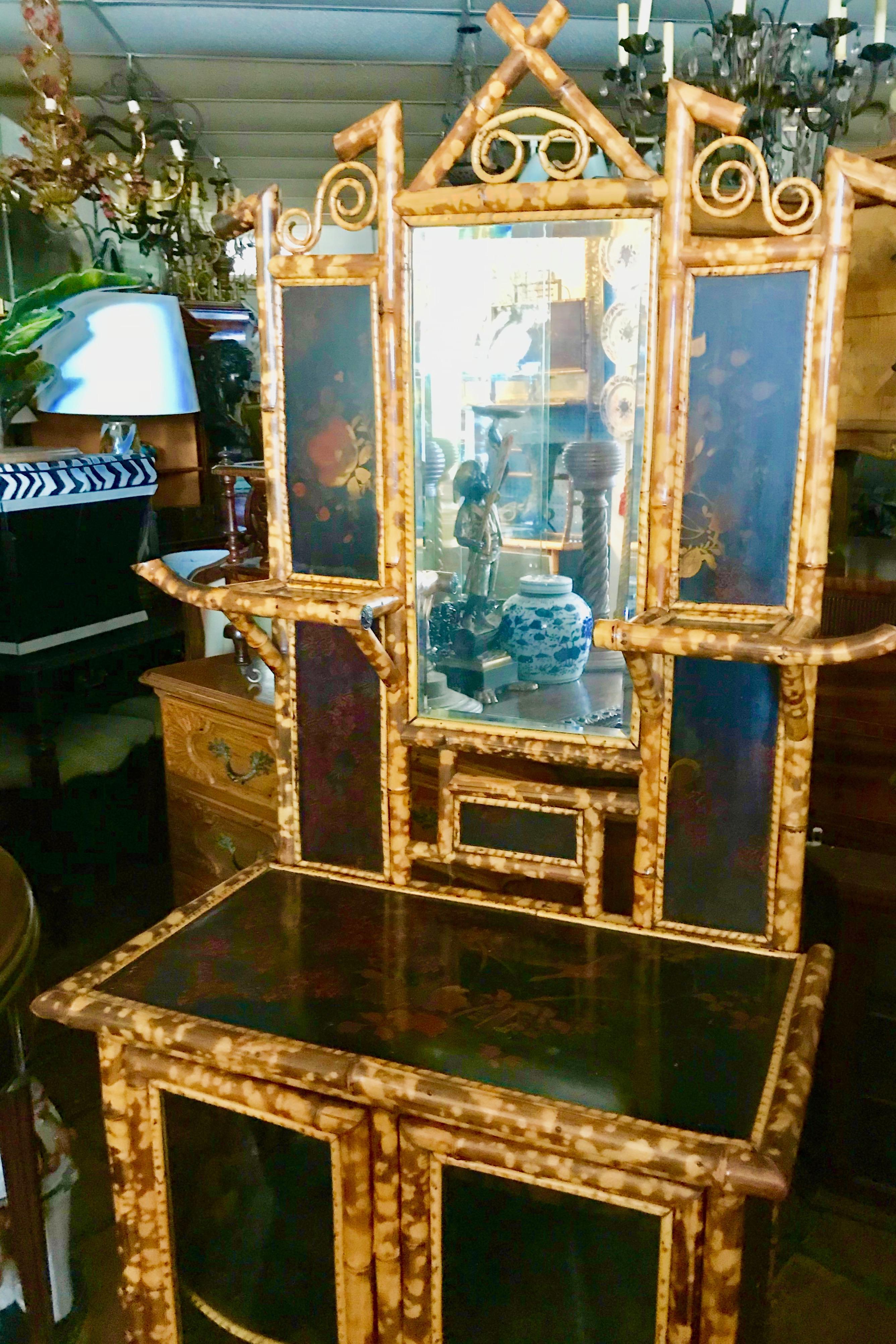 XIXe siècle Vitrine d'appoint/meuble de présentation en bambou anglais du 19ème siècle