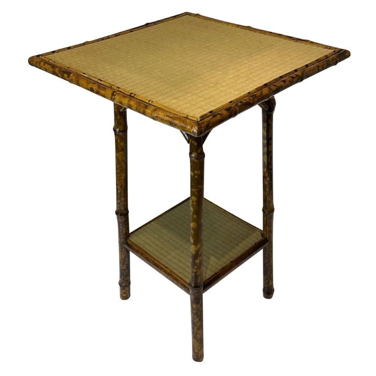 Table d'appoint anglaise en bambou du 19ème siècle  B-16