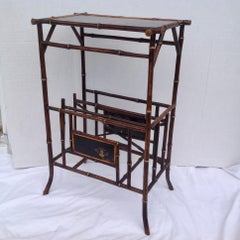 Table d'appoint anglaise du 19ème siècle en bambou avec base « Canterbury »
