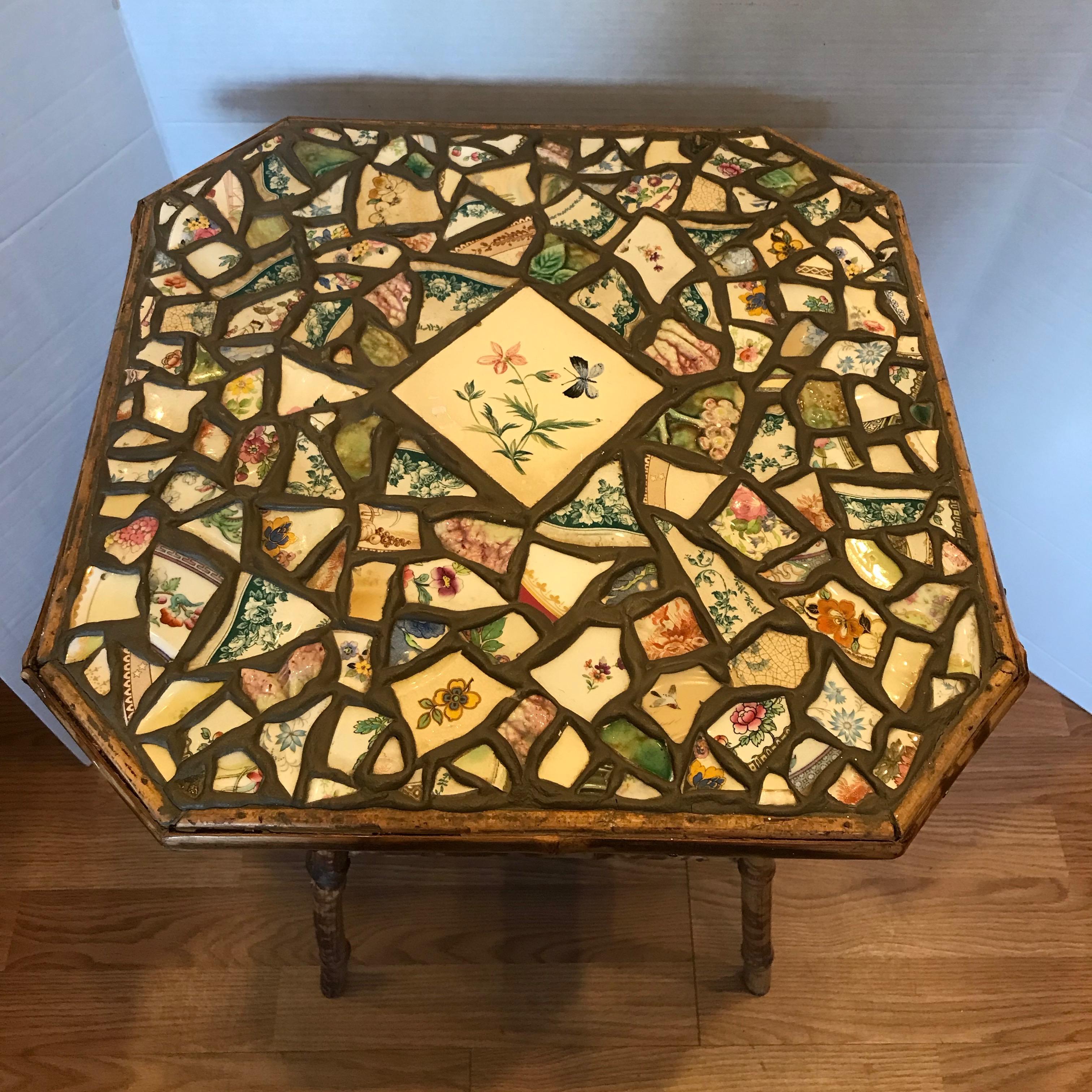 Englischer Bambustisch des 19. Jahrhunderts mit „“ Mosaik „“-Platte 3