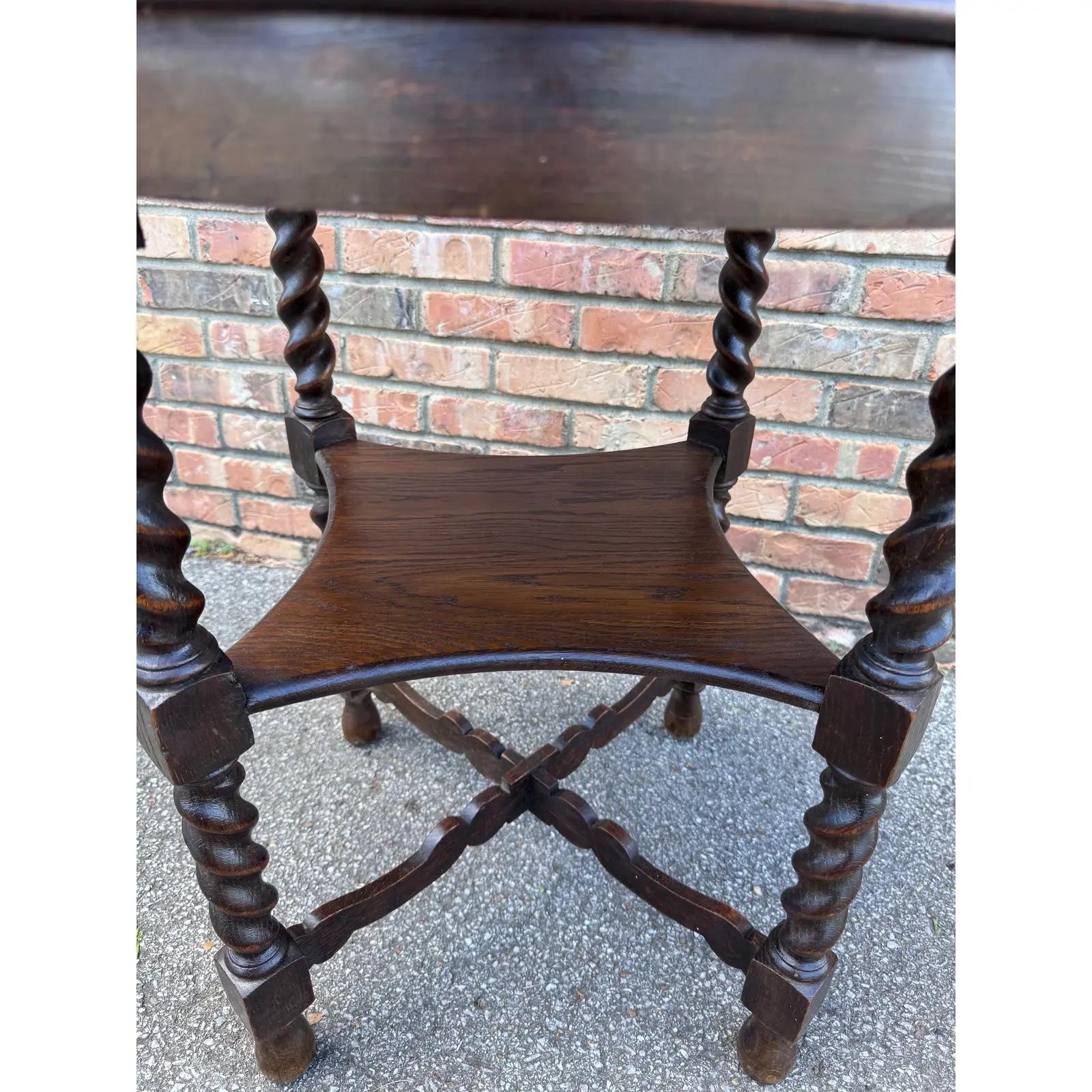 19th Century English Barley Twist Side Table In Good Condition For Sale In Nashville, TN