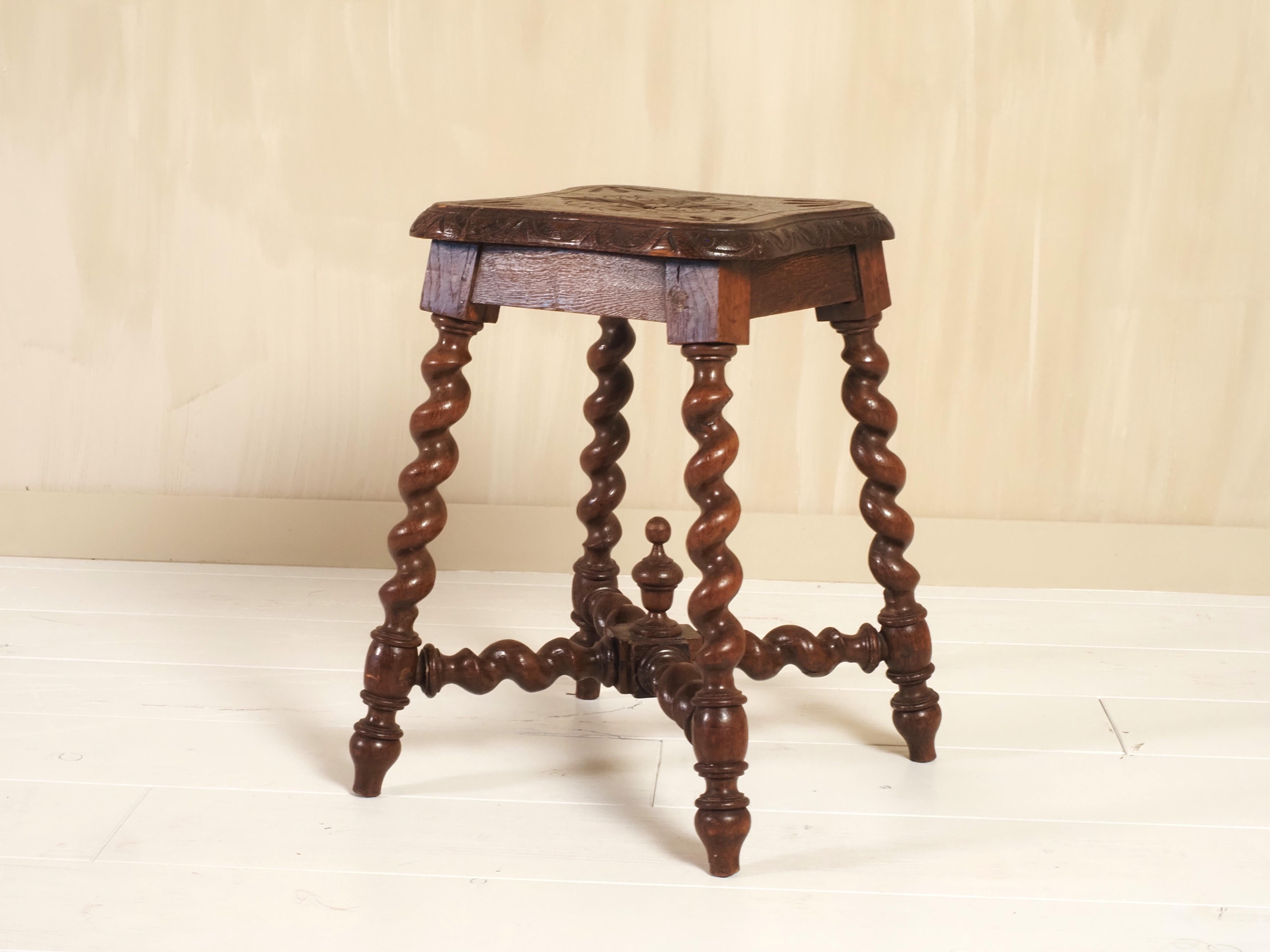19th Century english barley twist stool (Englisch) im Angebot