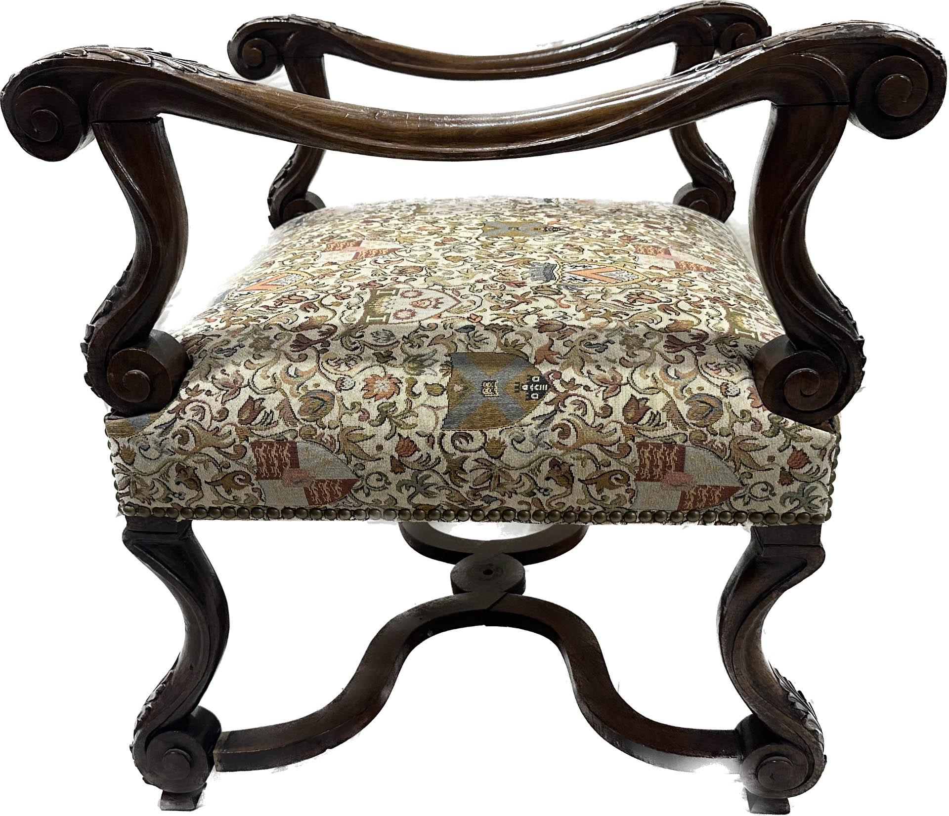XIXe siècle Banc baroque anglais du 19ème siècle avec tapisserie ornée en vente
