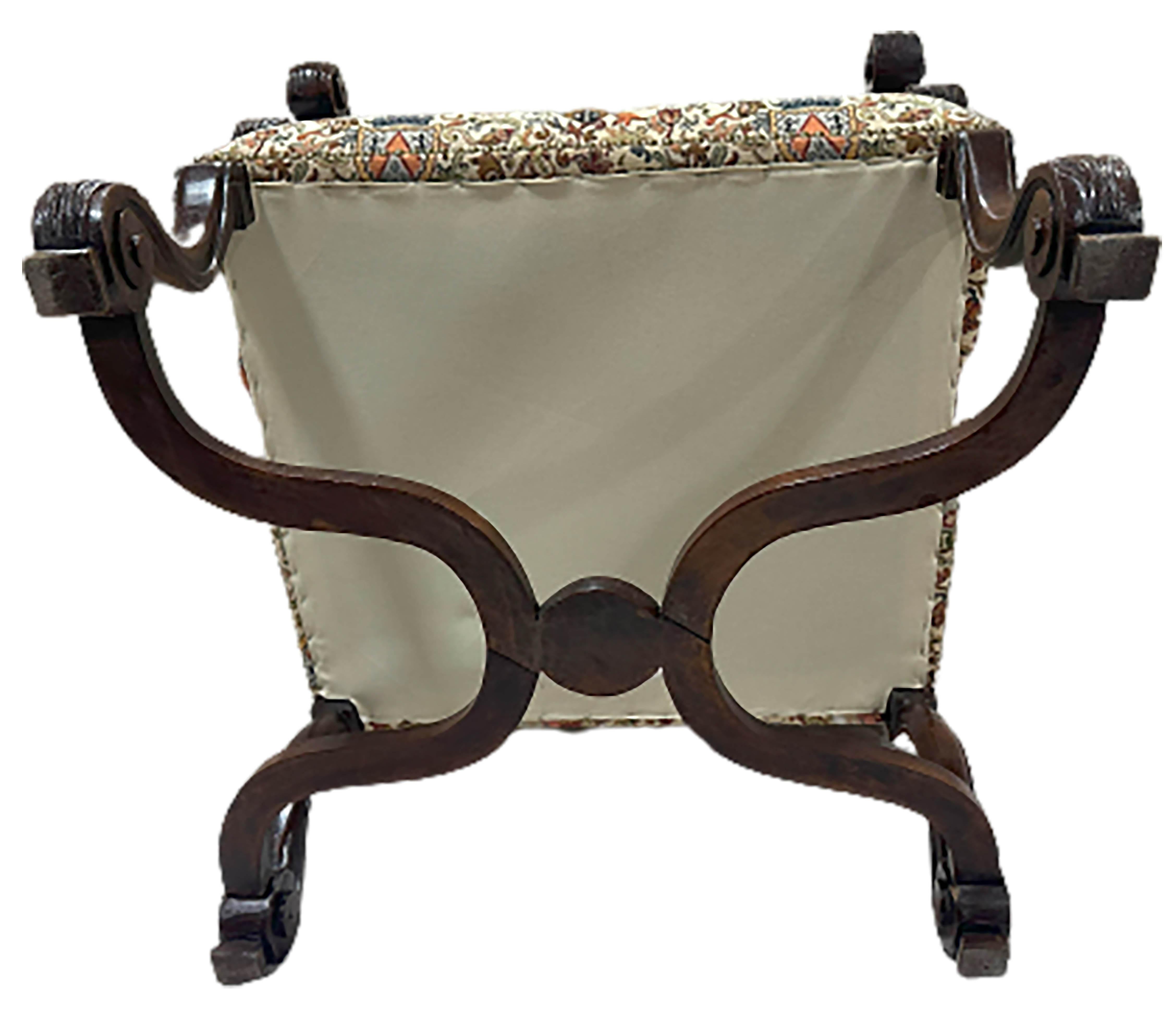Banc baroque anglais du 19ème siècle avec tapisserie ornée en vente 3