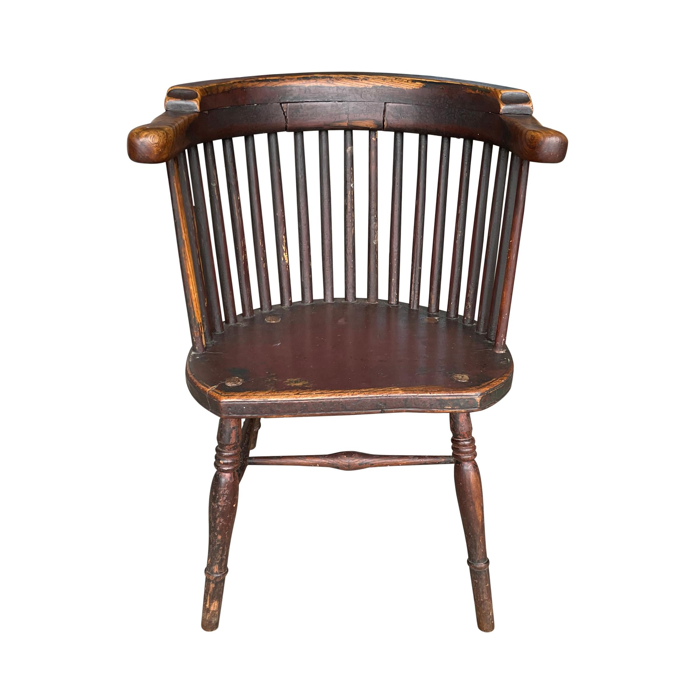 Englischer Windsor-Stuhl mit Fassrückenlehne aus dem 19. Jahrhundert (Primitiv) im Angebot
