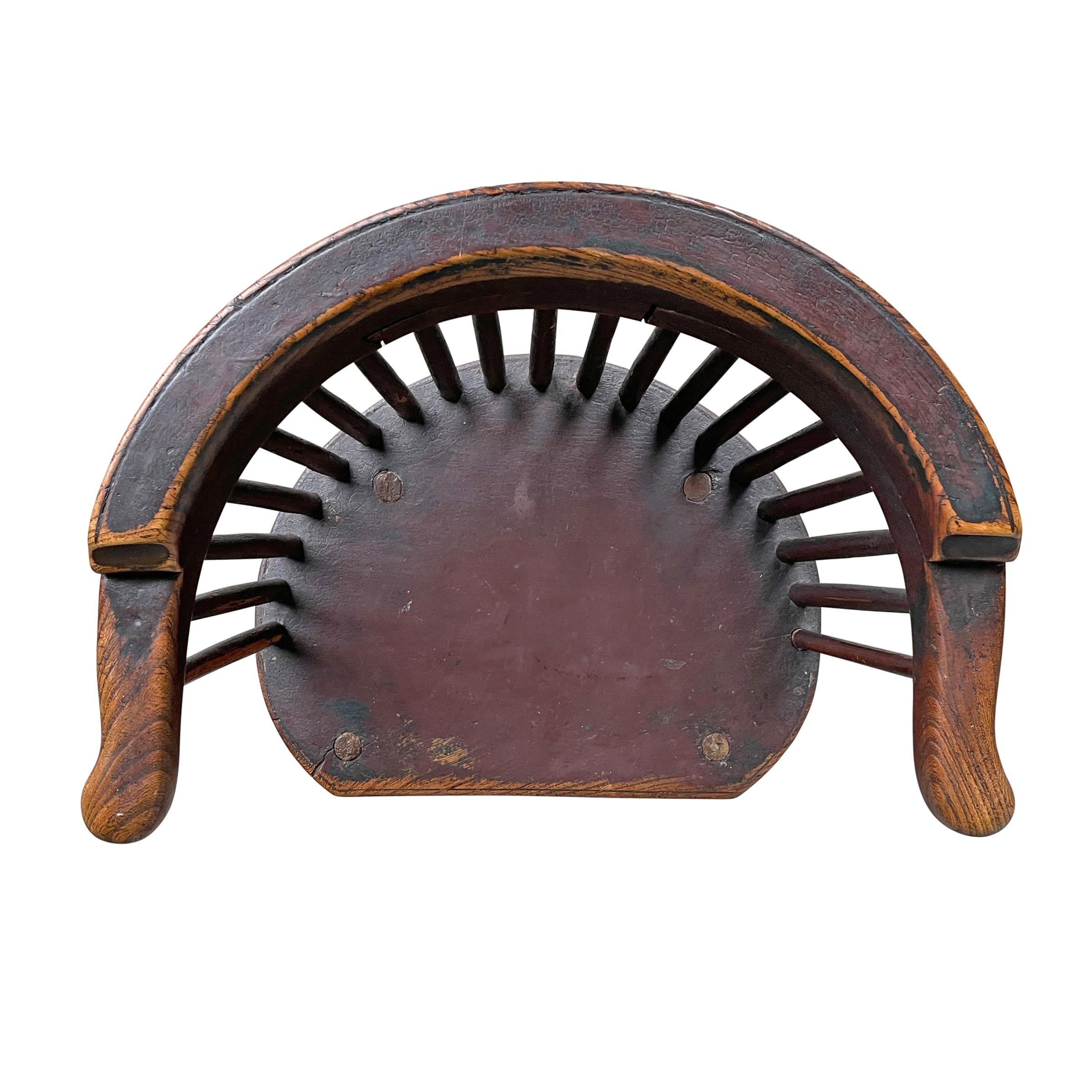 Elm 19th Century English Barrelback Windsor Chair For Sale