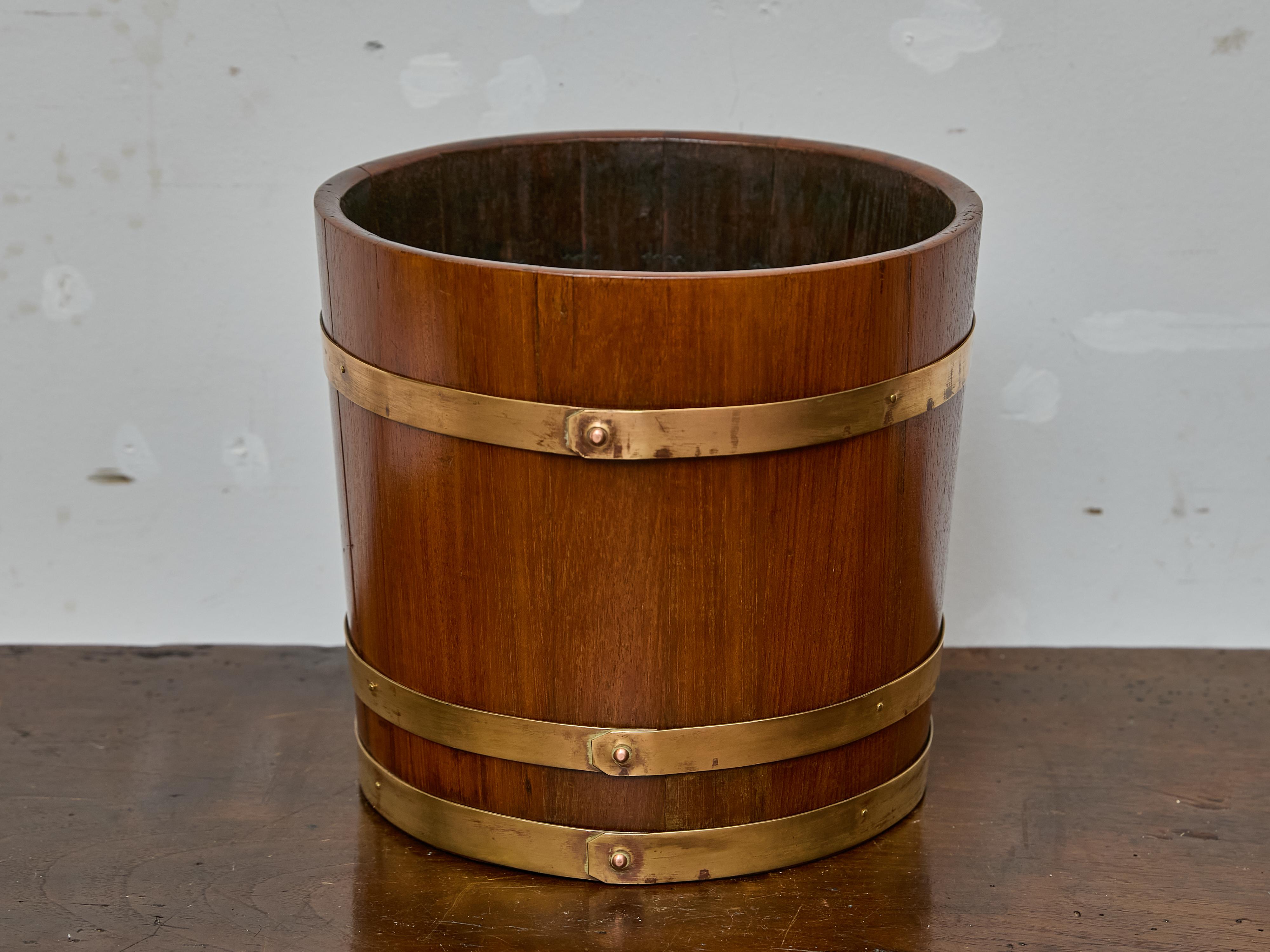 19th Century English Battleship Oak and Brass Bucket with Rounded Form In Good Condition For Sale In Atlanta, GA
