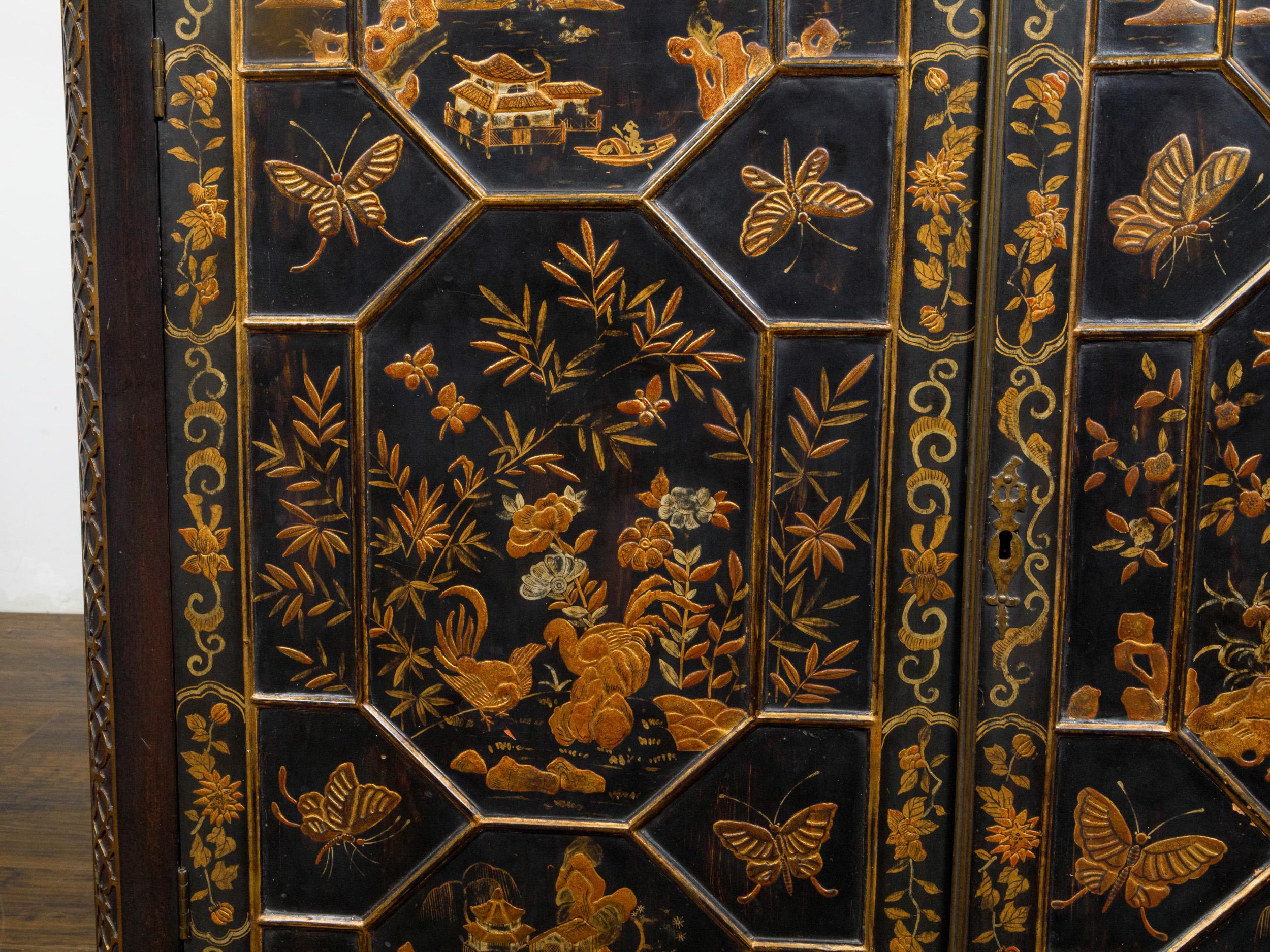 19th Century English Black and Gold Chinoiserie Bookcase with Glass Doors For Sale 8