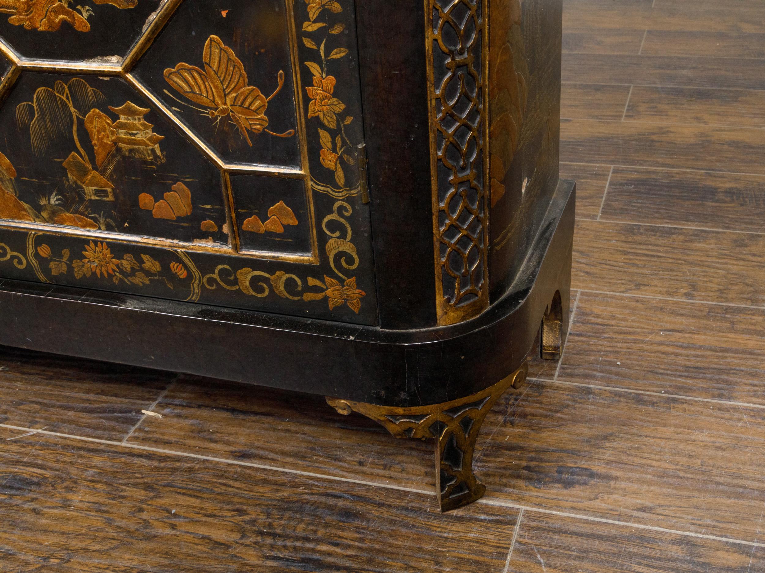 19th Century English Black and Gold Chinoiserie Bookcase with Glass Doors For Sale 10