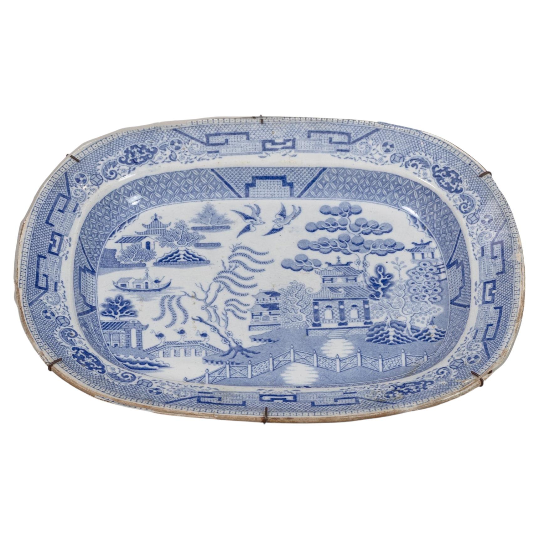 19th Century English Blue and White Willow Pattern Platter For Sale