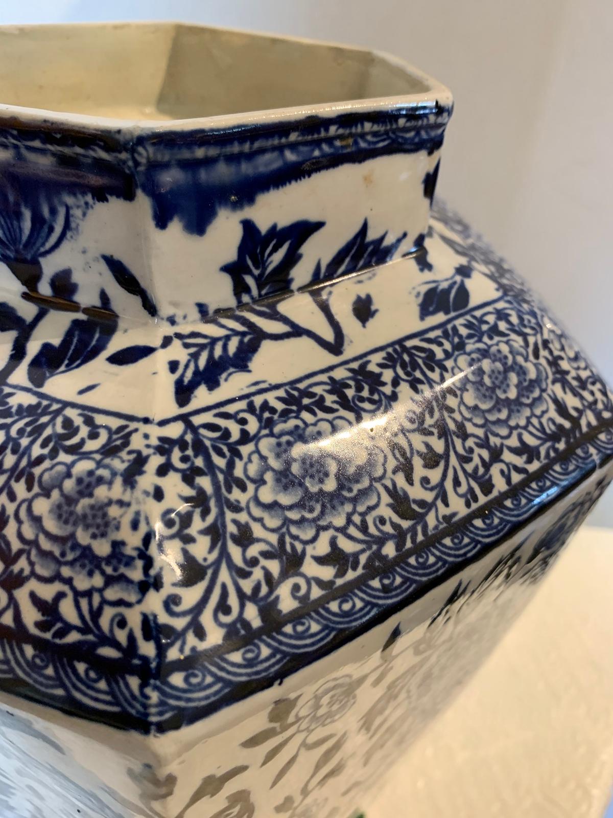 19th Century English Blue and White Transferware Porcelain Lidded Potpourri Vase For Sale 12