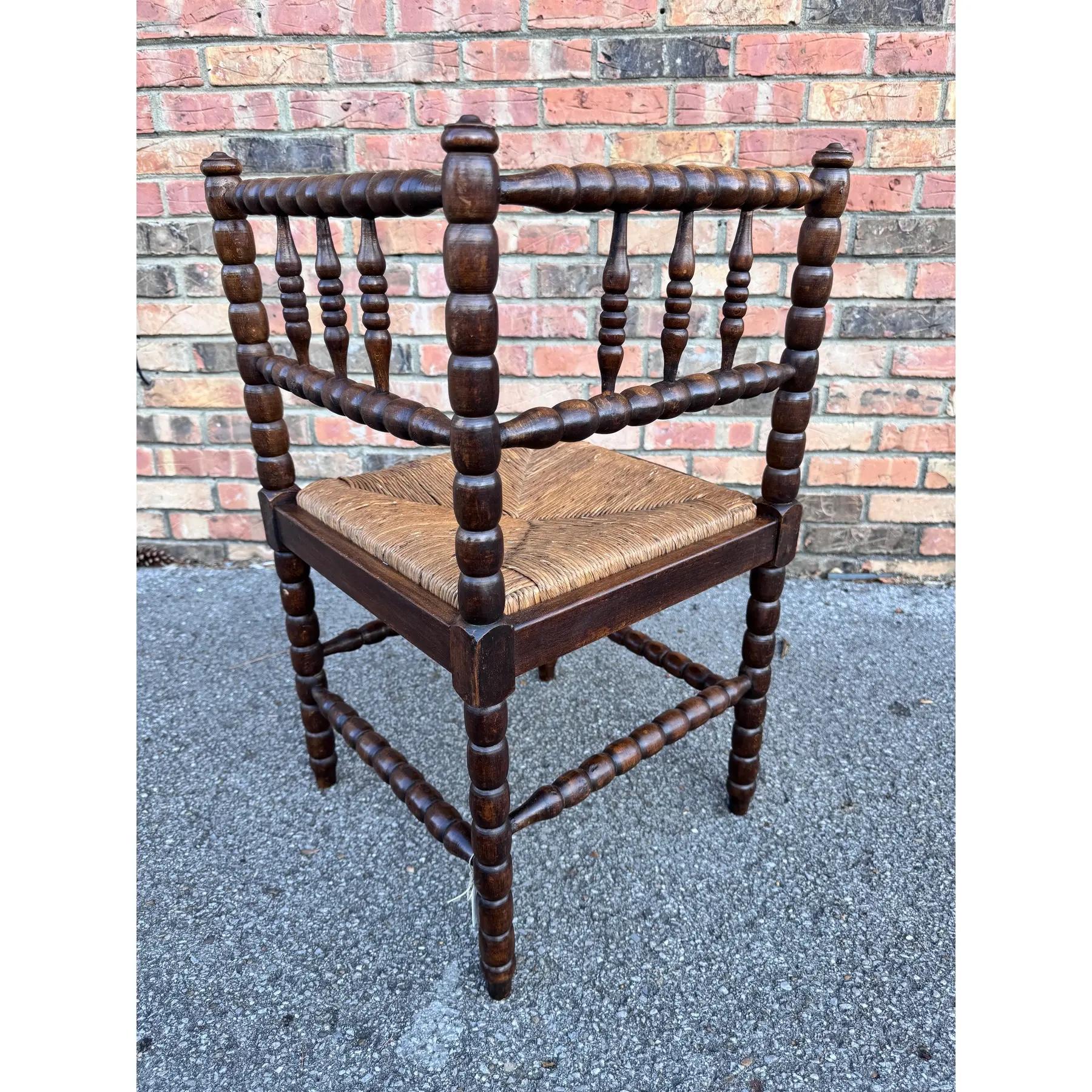 Jonc Chaise d'angle anglaise en fuseau du 19e siècle en vente