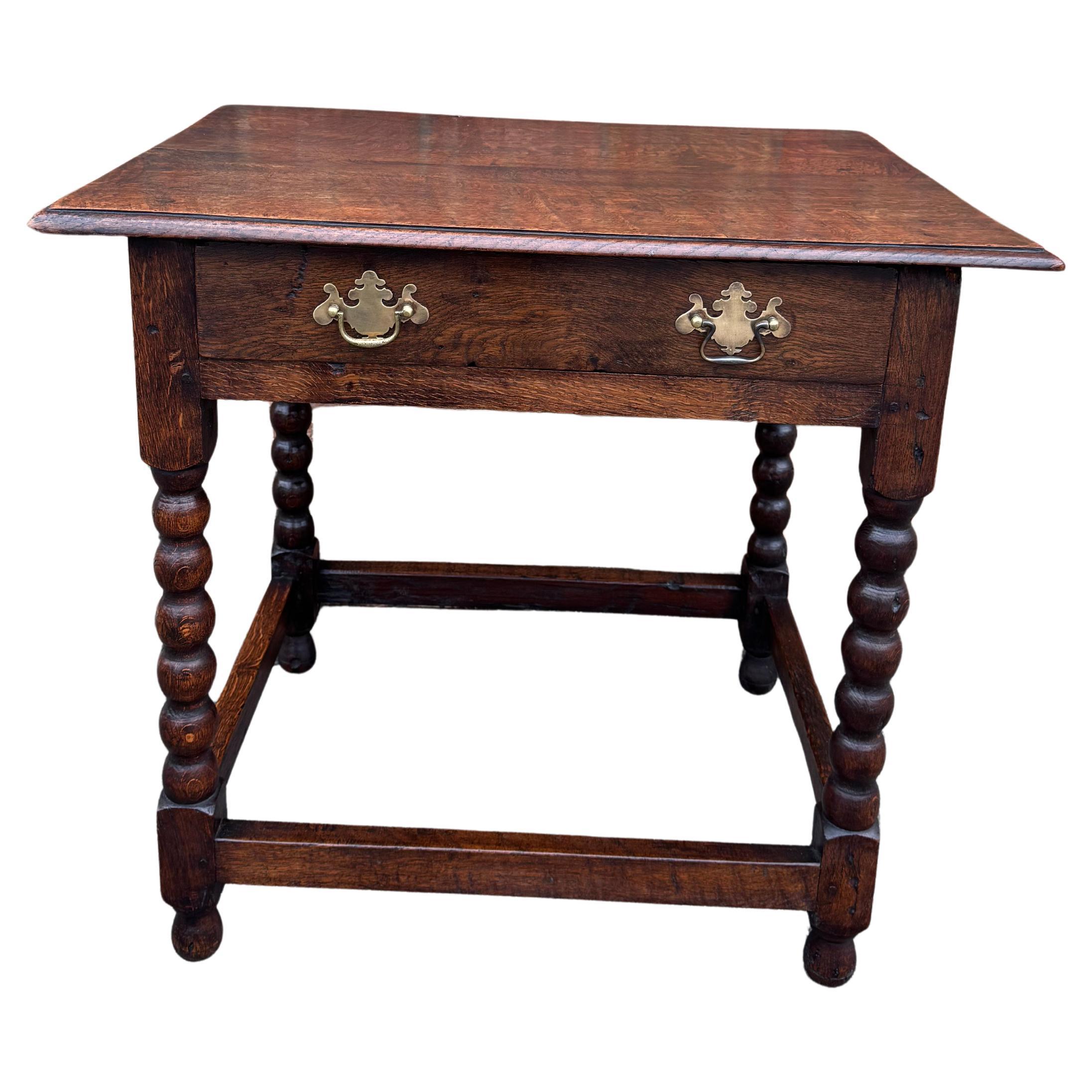 Table d
appoint anglaise à bobines du 19e siècle