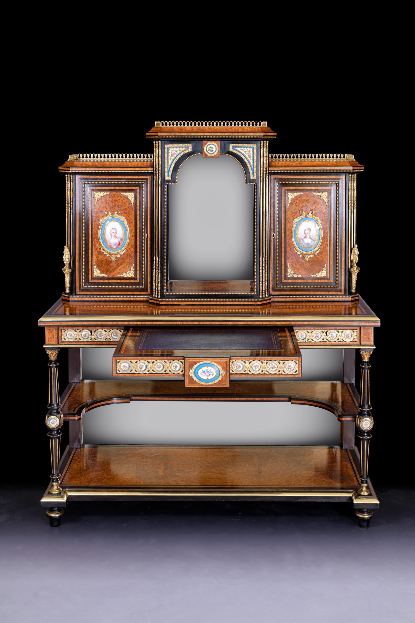 Victorian 19th Century English Bonheur Du Jour Attributed To Gillows Of Lancaster For Sale