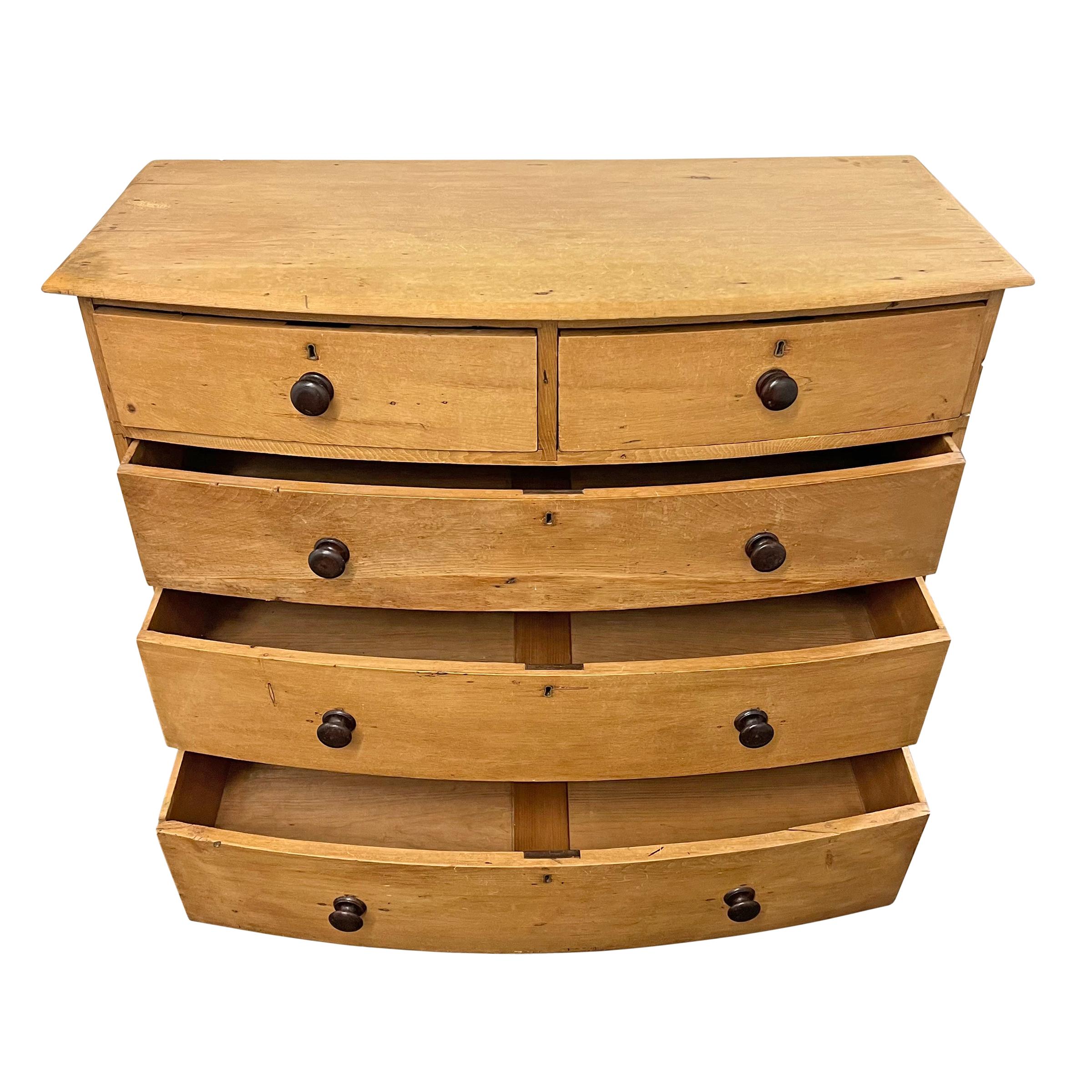 19th Century English Bow-Front Chest of Drawers For Sale 2