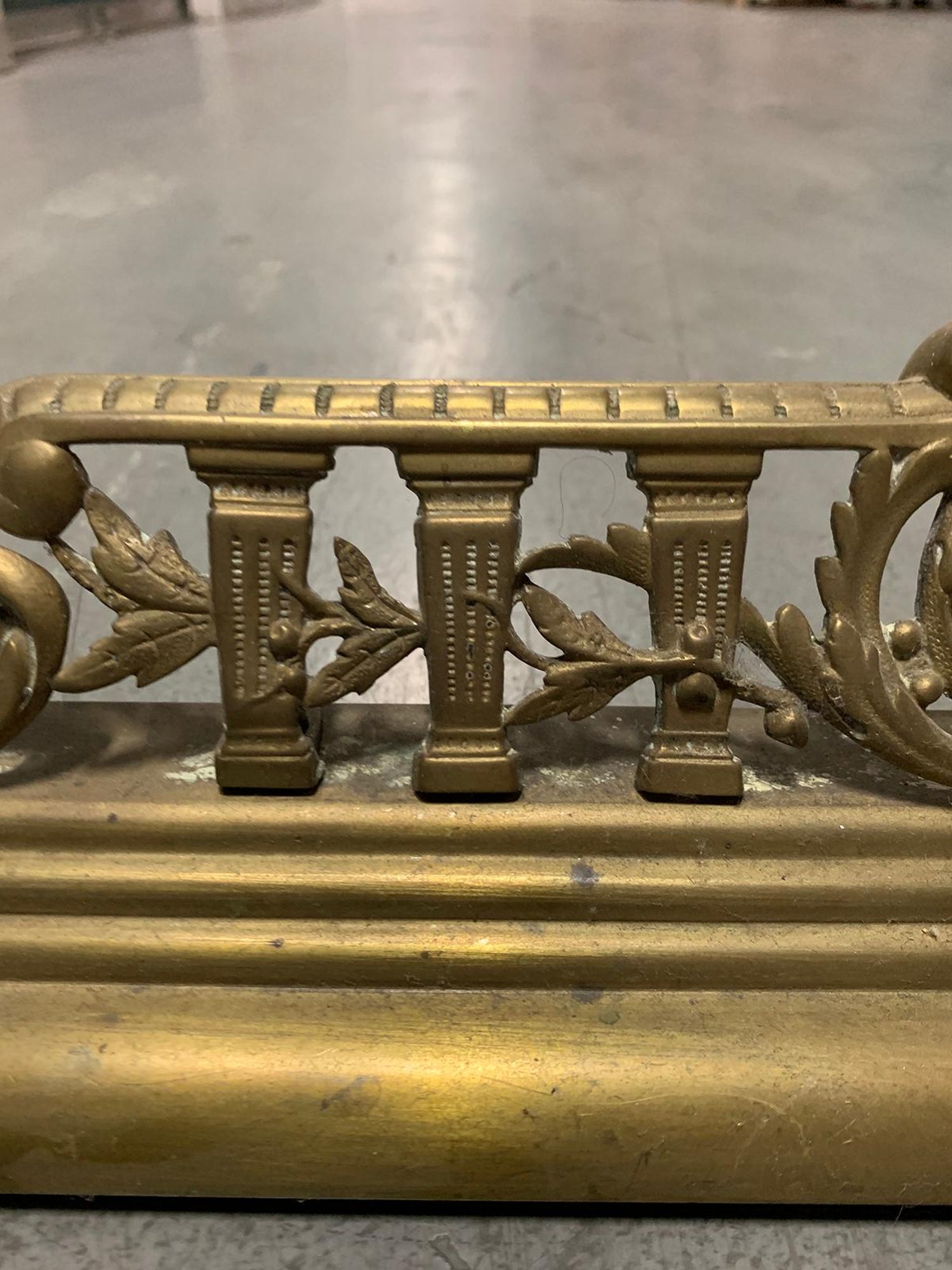 19th Century English Brass Fireplace Fender At 1stdibs