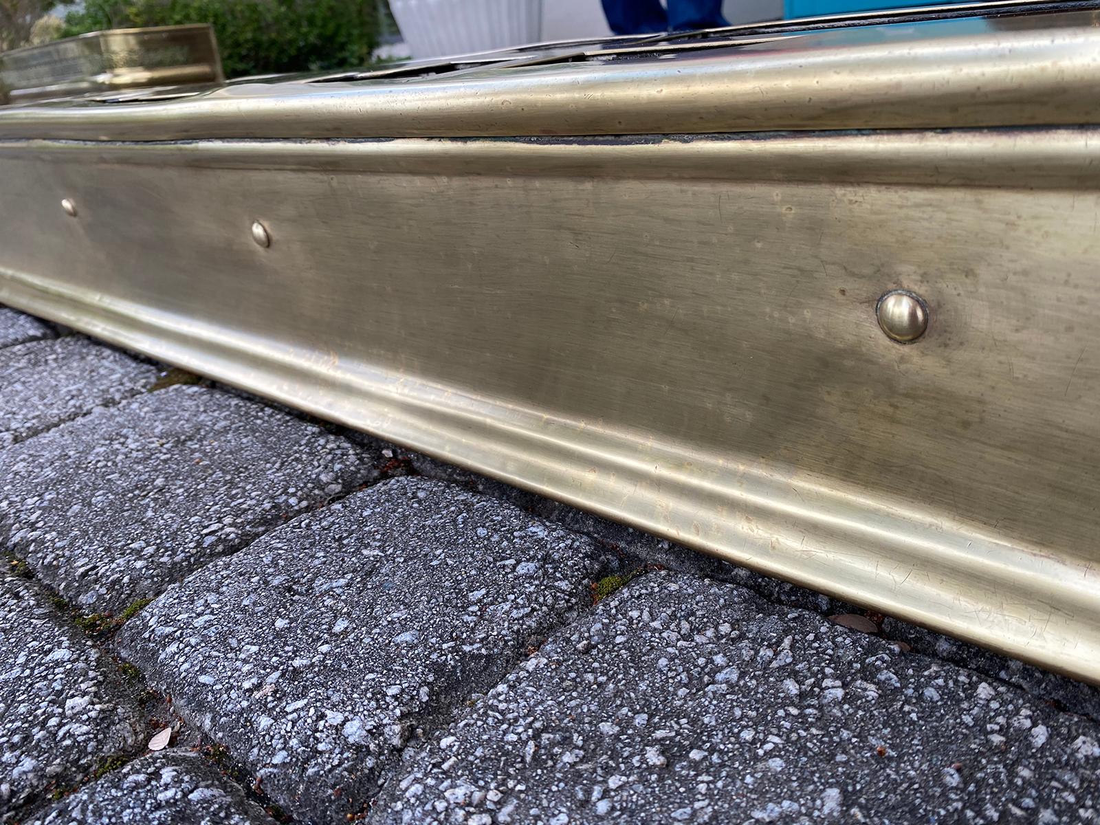 19th Century English Brass Fireplace Fender with Trivet 8