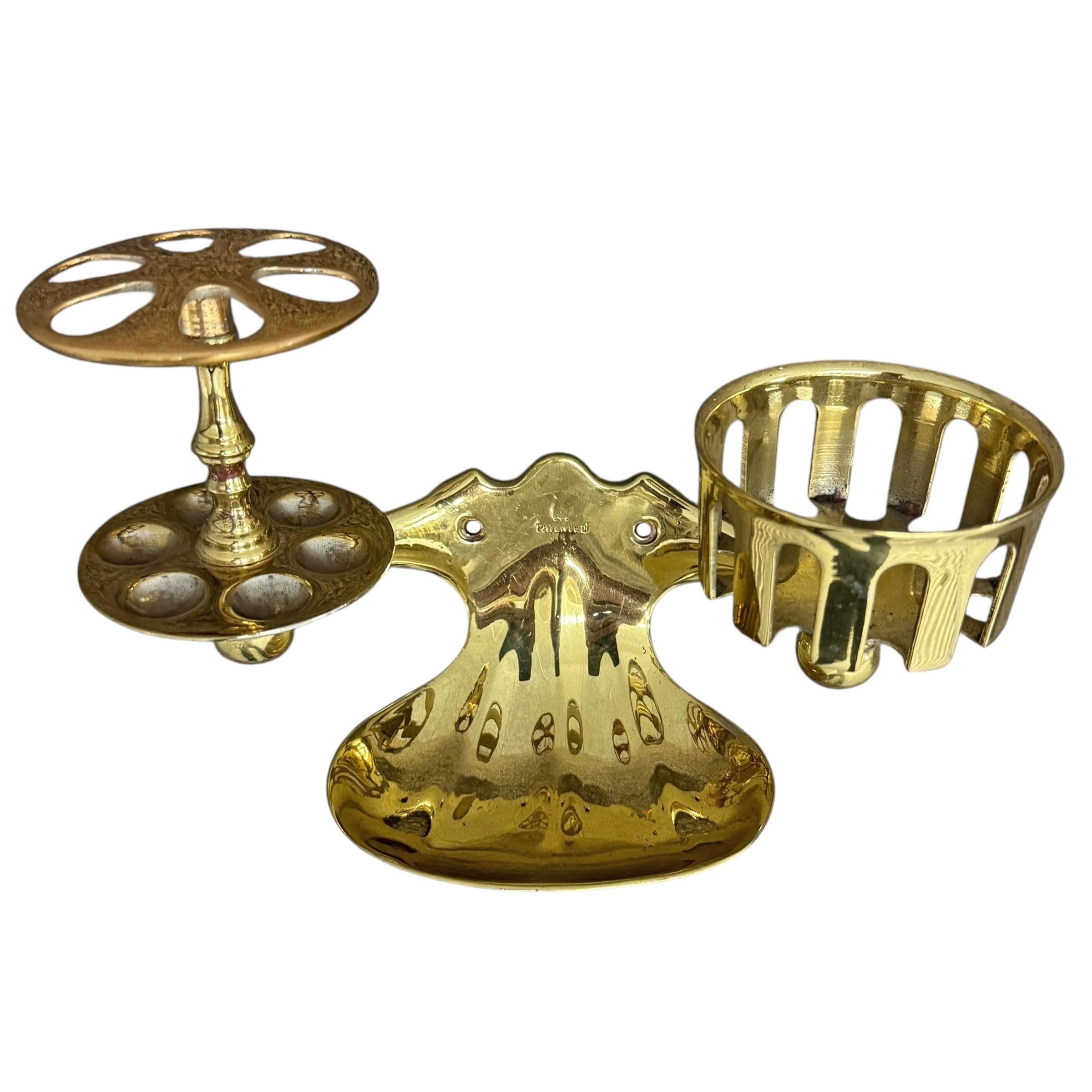 Late Victorian 19th Century English Brass Wall-Mounted Soap Dish For Sale