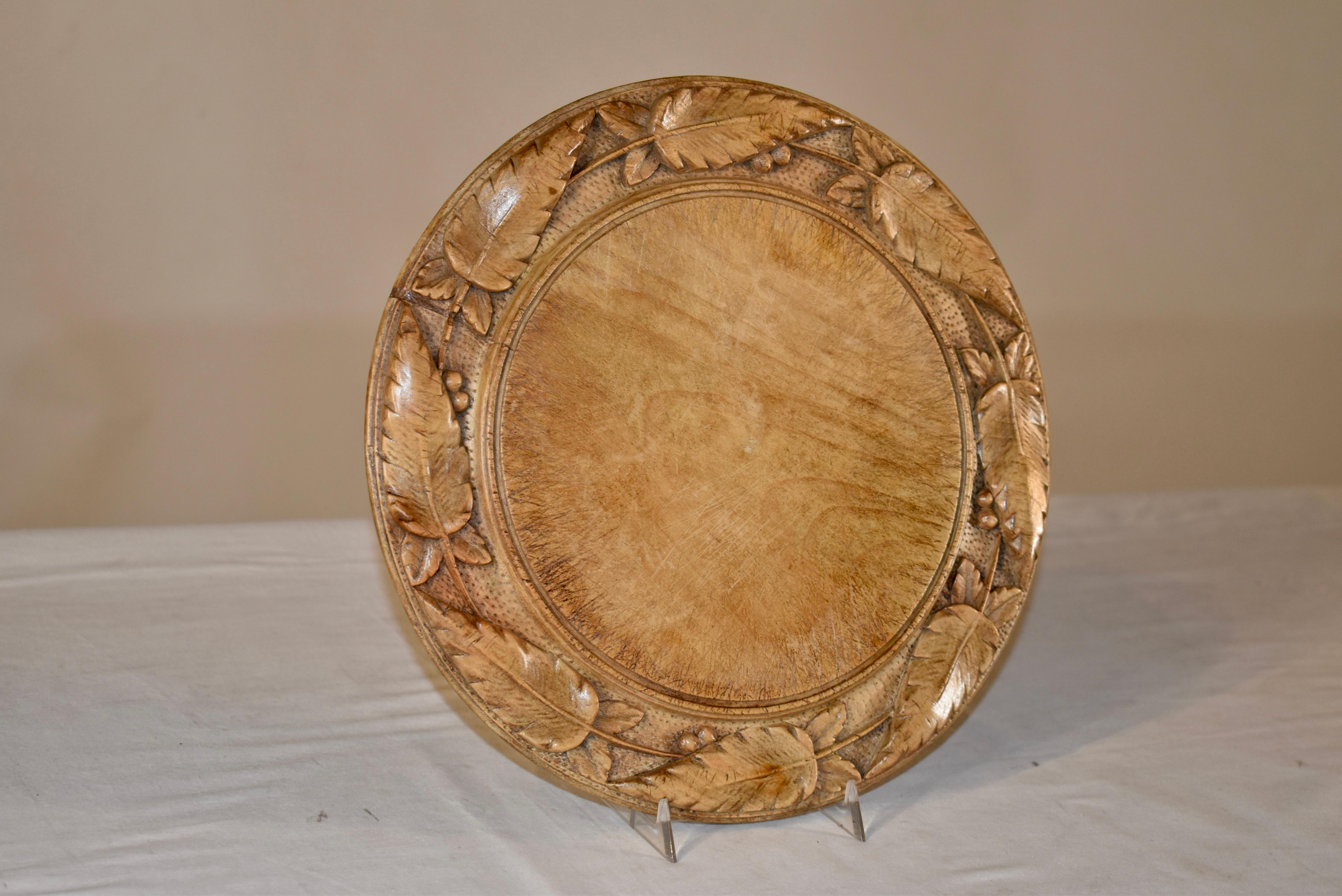 Victorian 19th Century English Bread Board