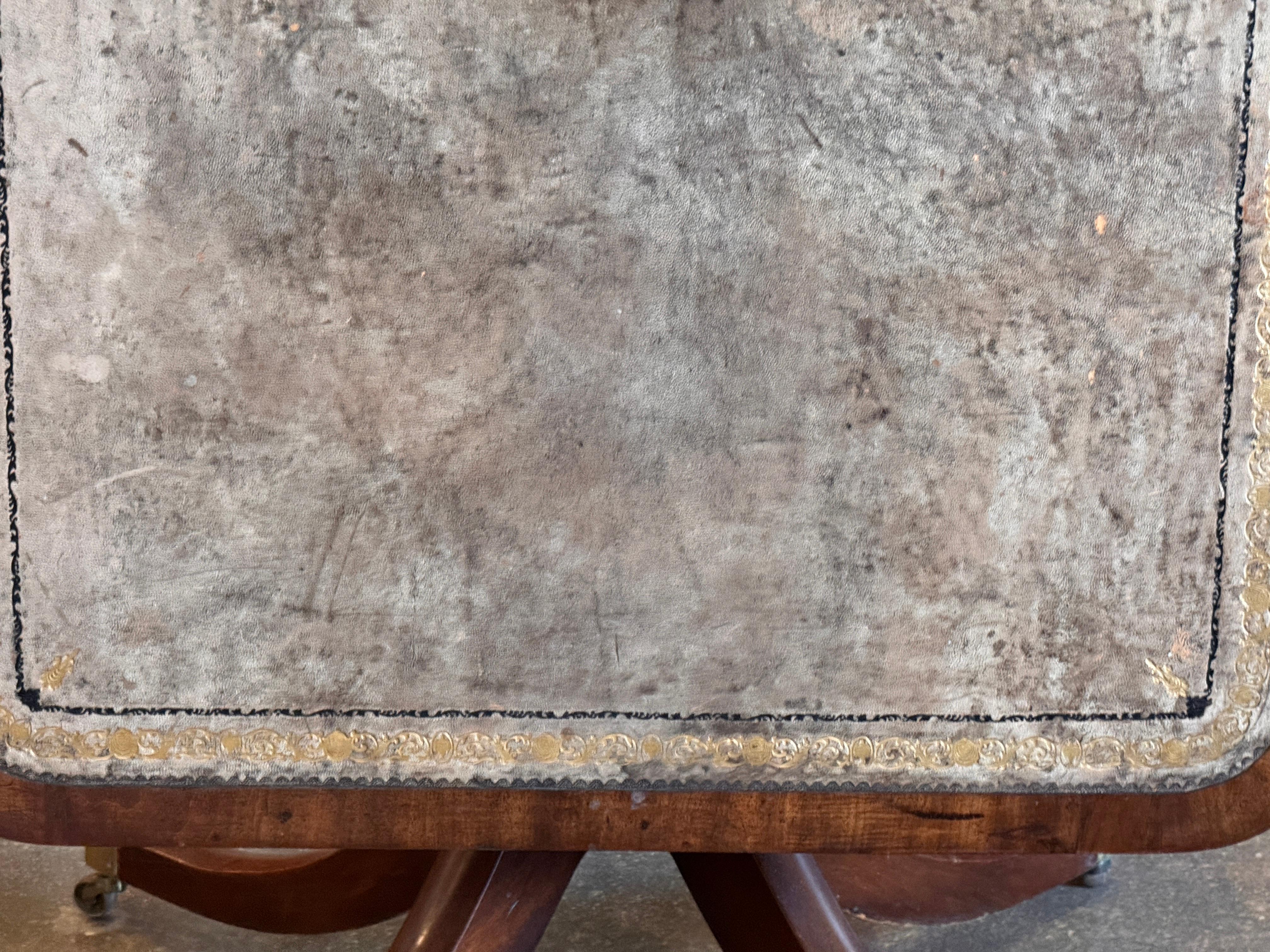 19th Century English Breakfast Table For Sale 6