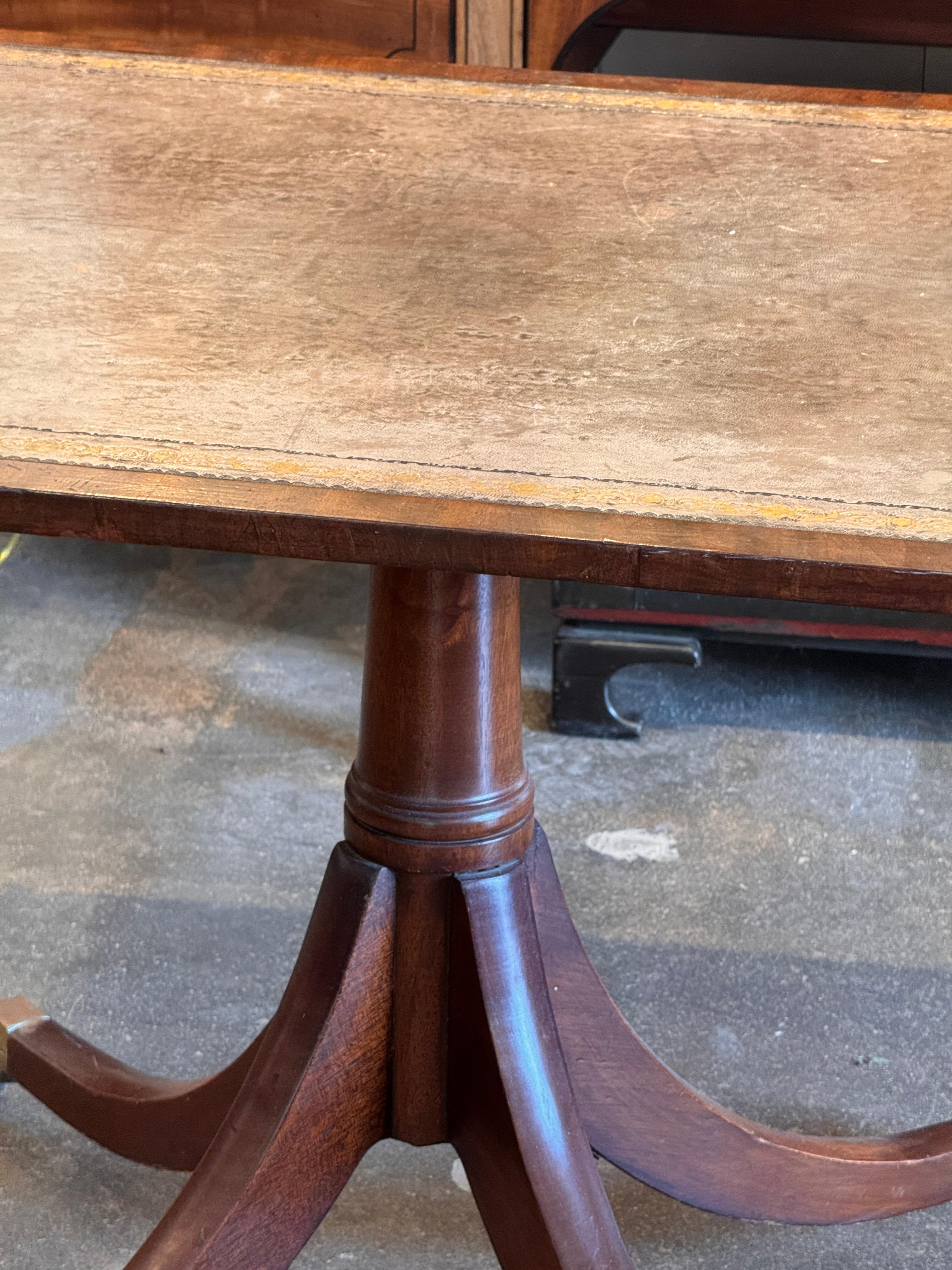 19th Century English Breakfast Table For Sale 7