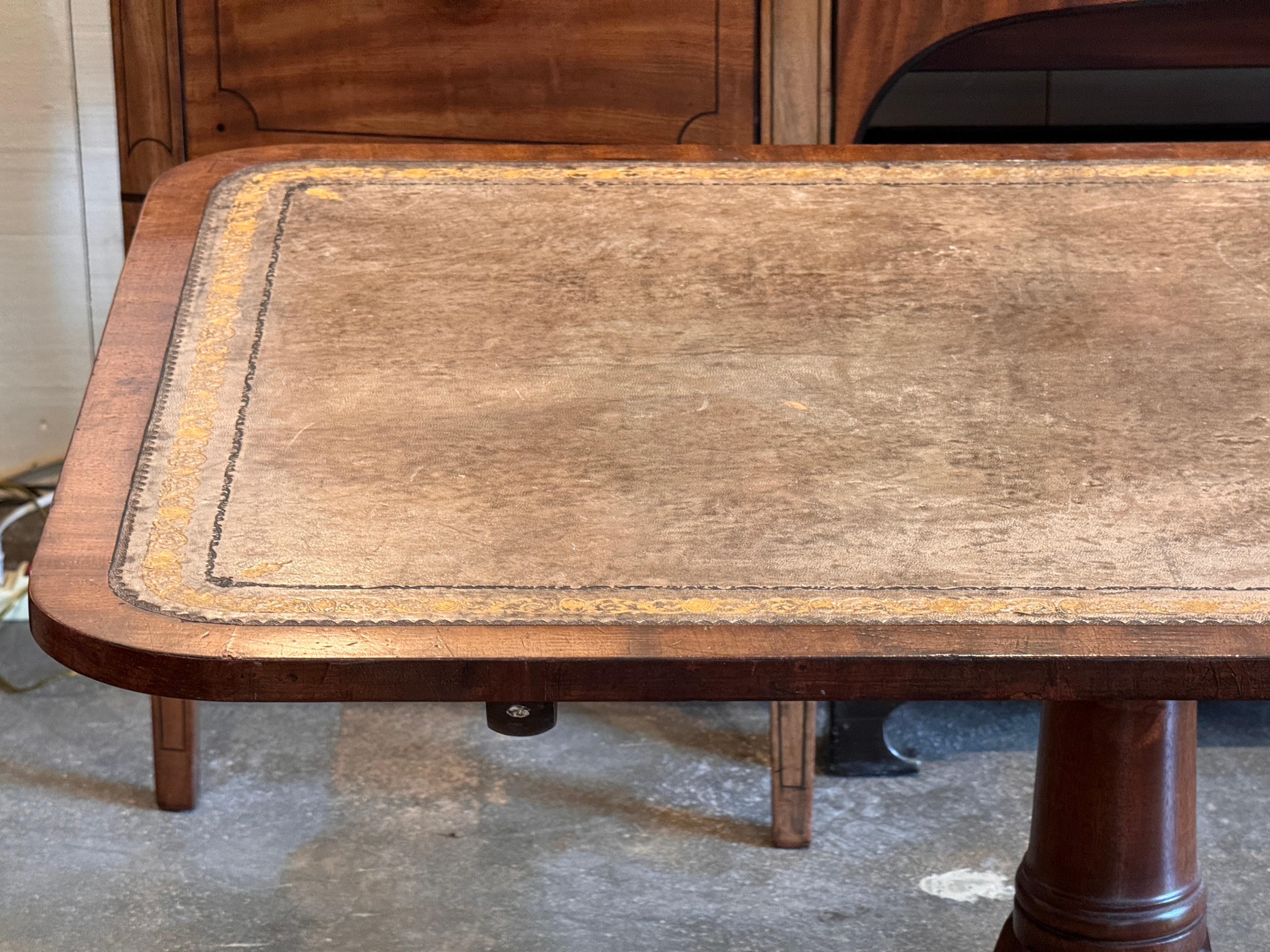 19th Century English Breakfast Table For Sale 3