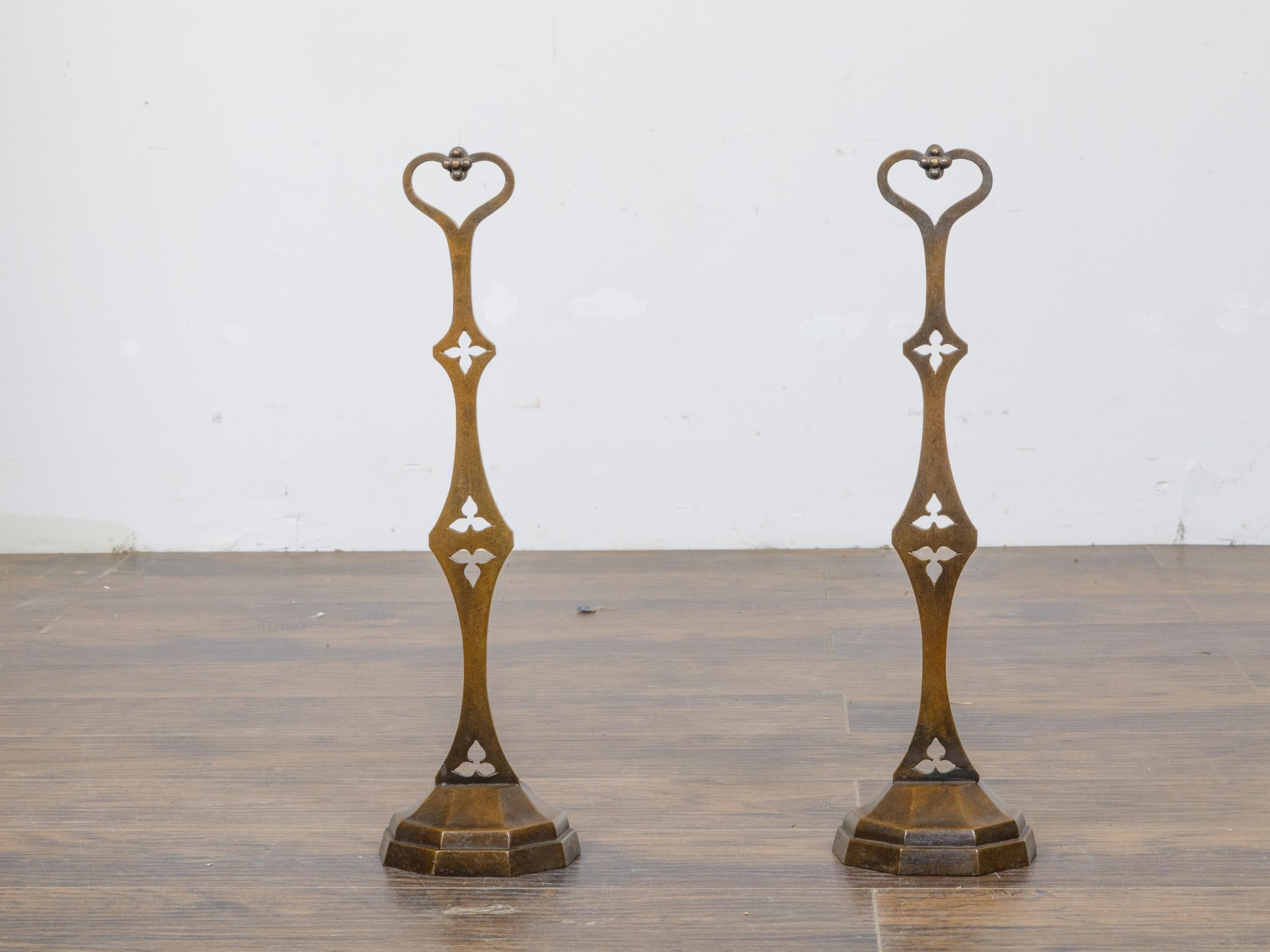 19th-Century English Bronze Andirons with Gothic Details and Heart Finials For Sale 7