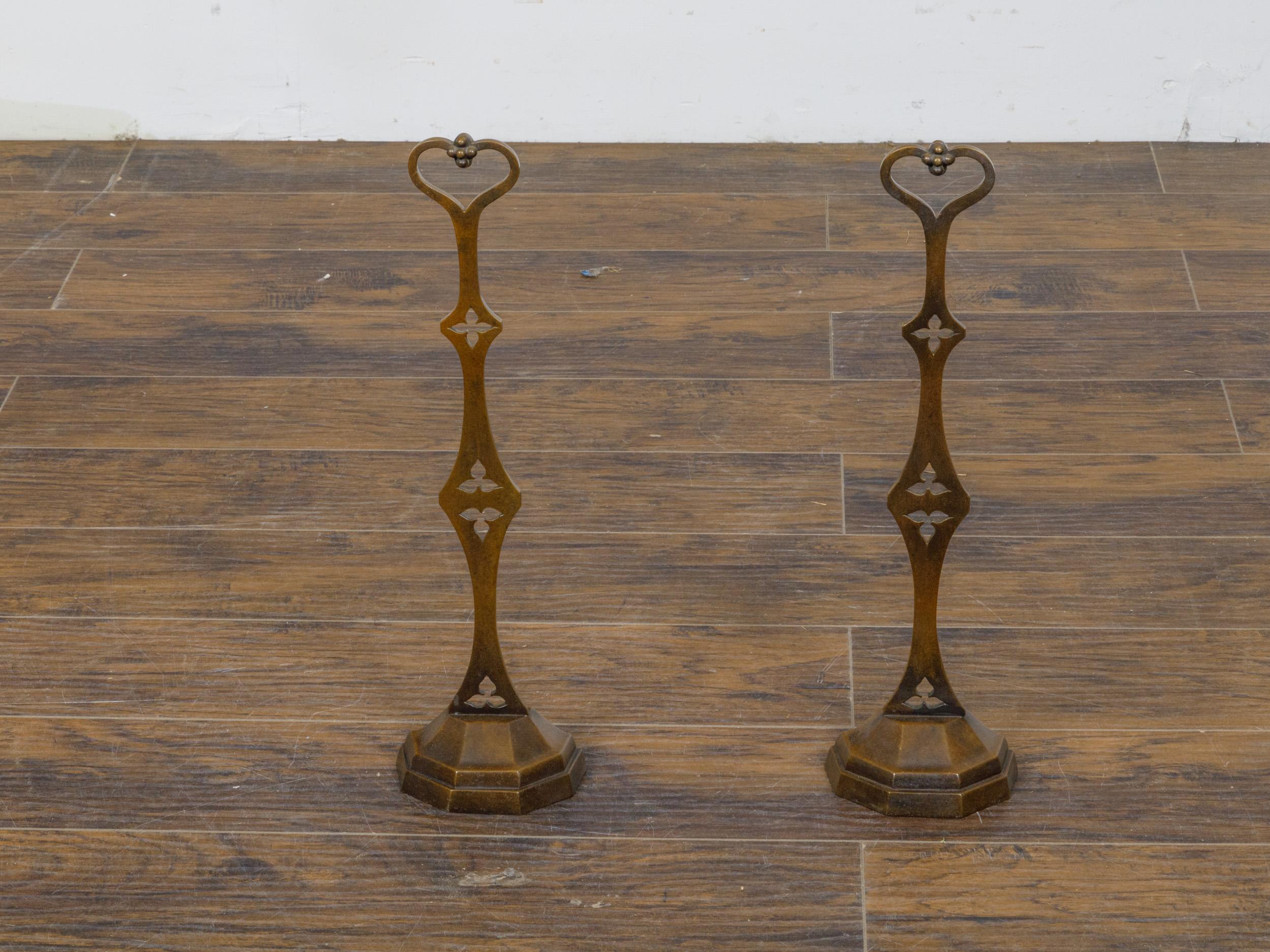19th-Century English Bronze Andirons with Gothic Details and Heart Finials For Sale 8