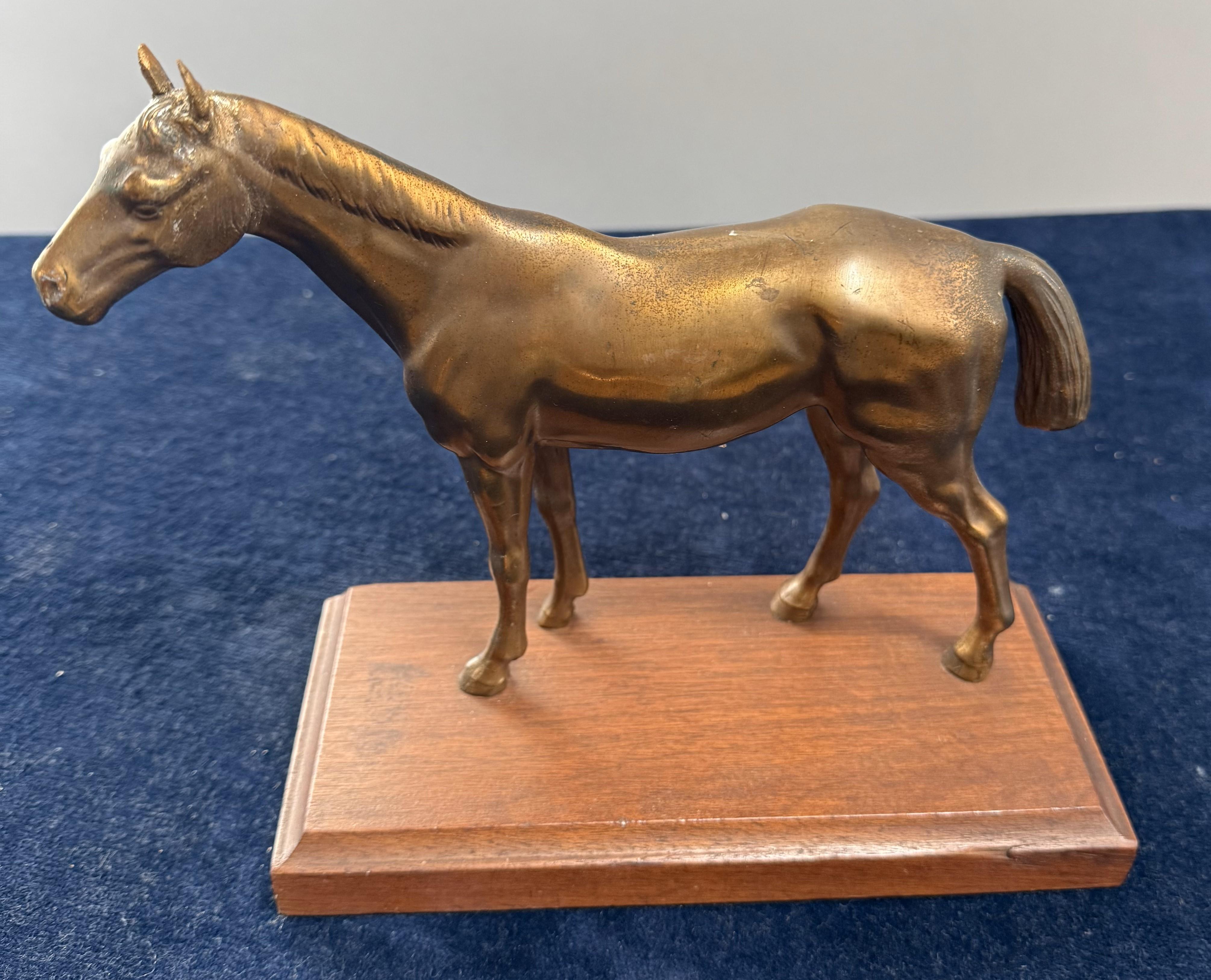 19th Century English Bronze Thoroughbred Horse Sculpture on Wood Base In Excellent Condition For Sale In Middleburg, VA