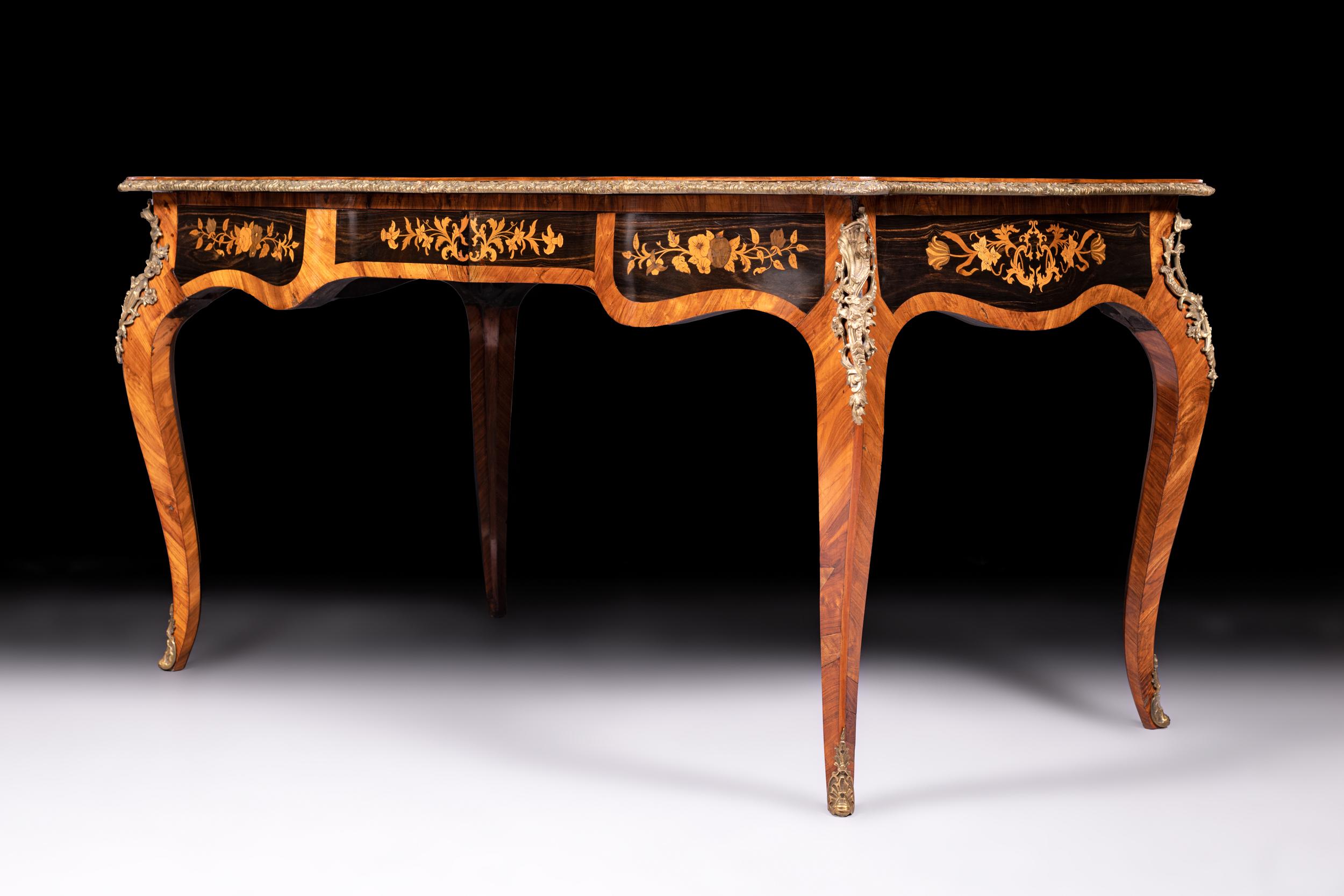 Marquetry 19th Century English Bureau Plat in the Manner of Edward Holmes Baldock For Sale