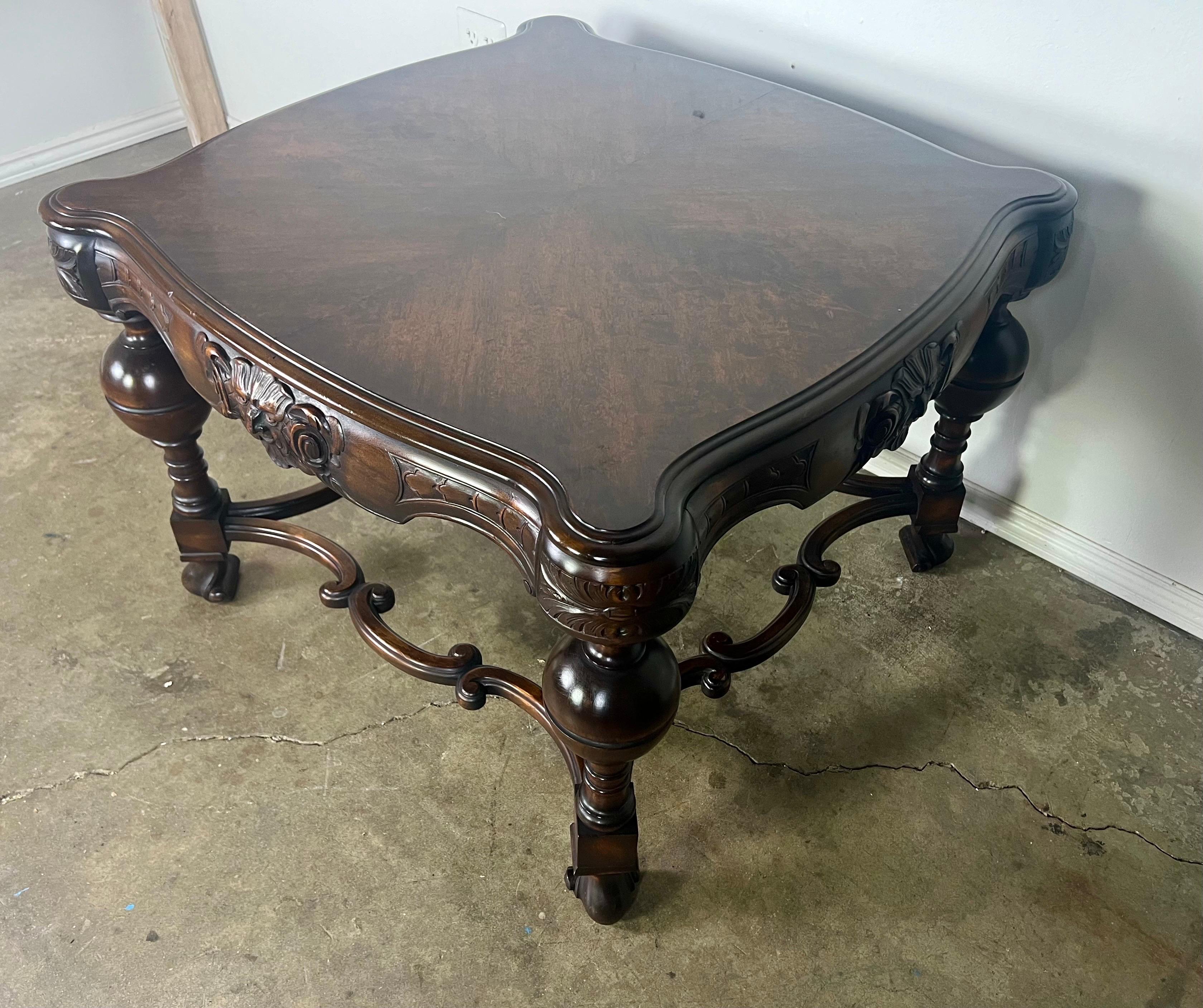19th-century English Burl Walnut Coffee Table For Sale 4