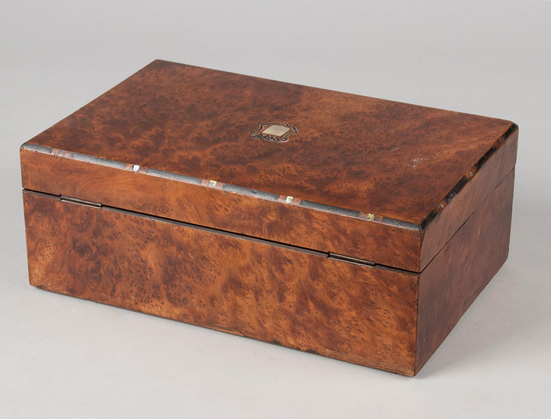19th Century English Burl Walnut Veneer Inlayed Box 6