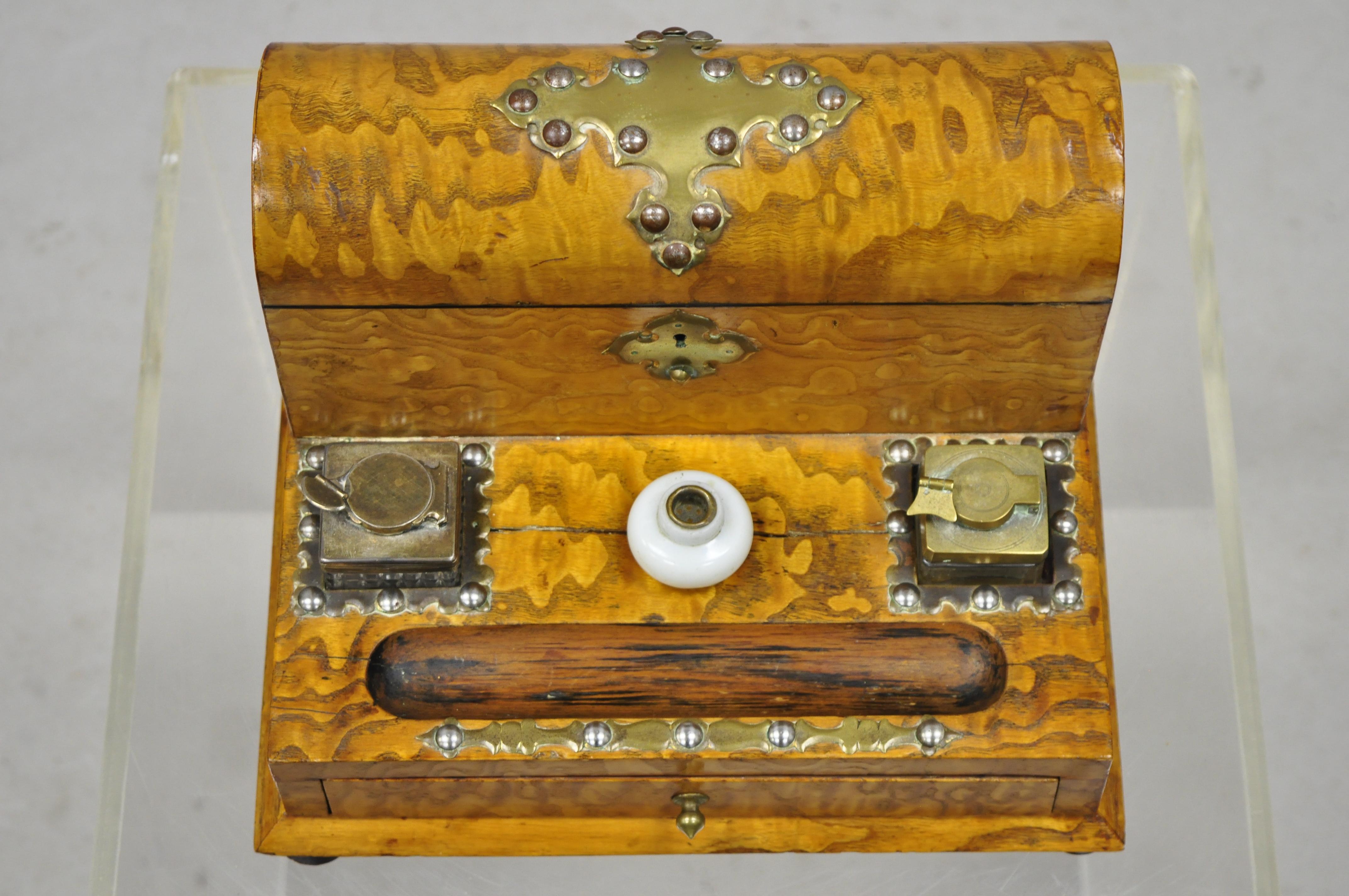 19. Jahrhundert Englisch Wurzelholz & Palisander Parkins & Gotto Inkwell Desk Briefkasten (Regency) im Angebot