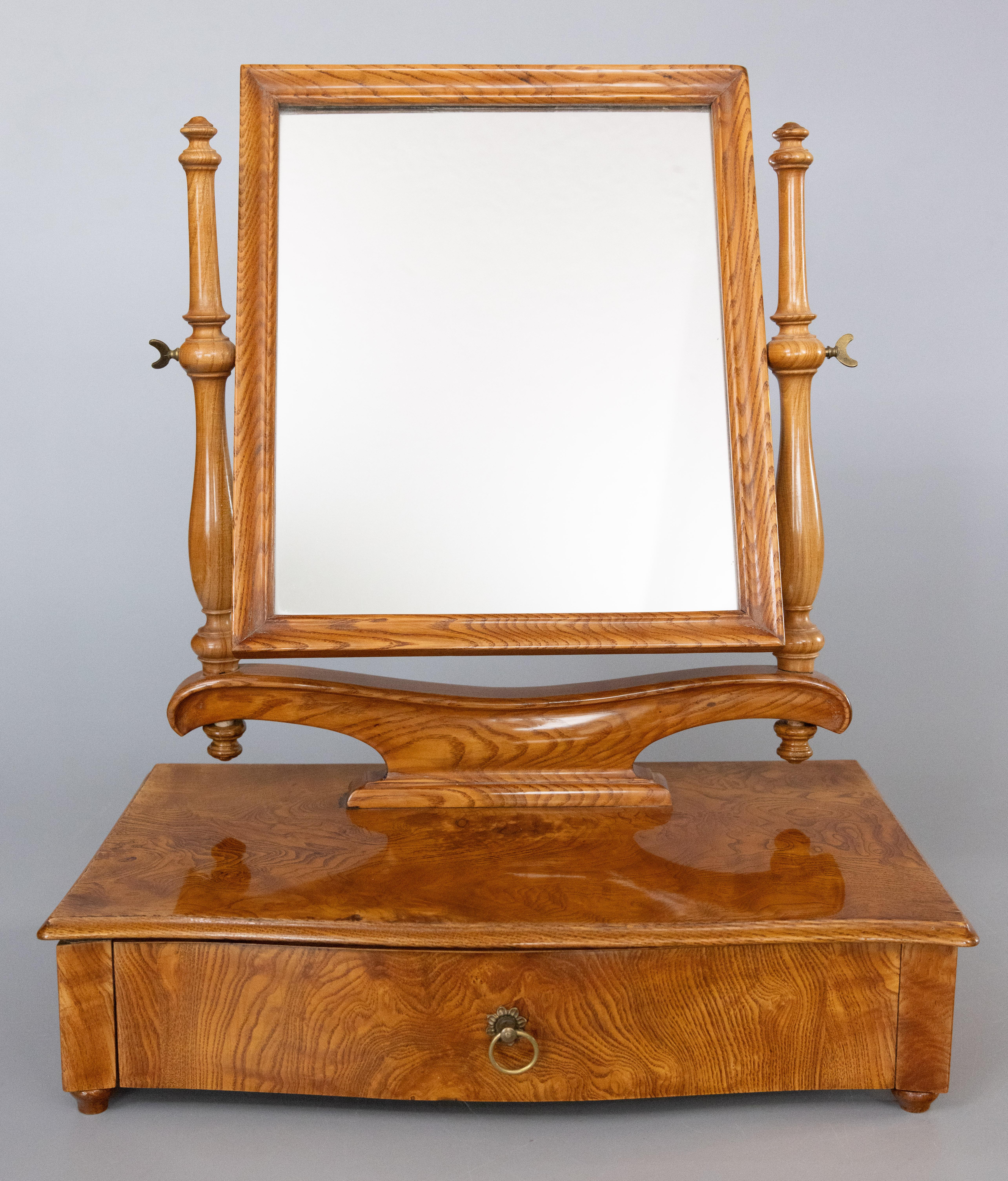 Miroir de table anglais du 19ème siècle avec tiroir en vente 8