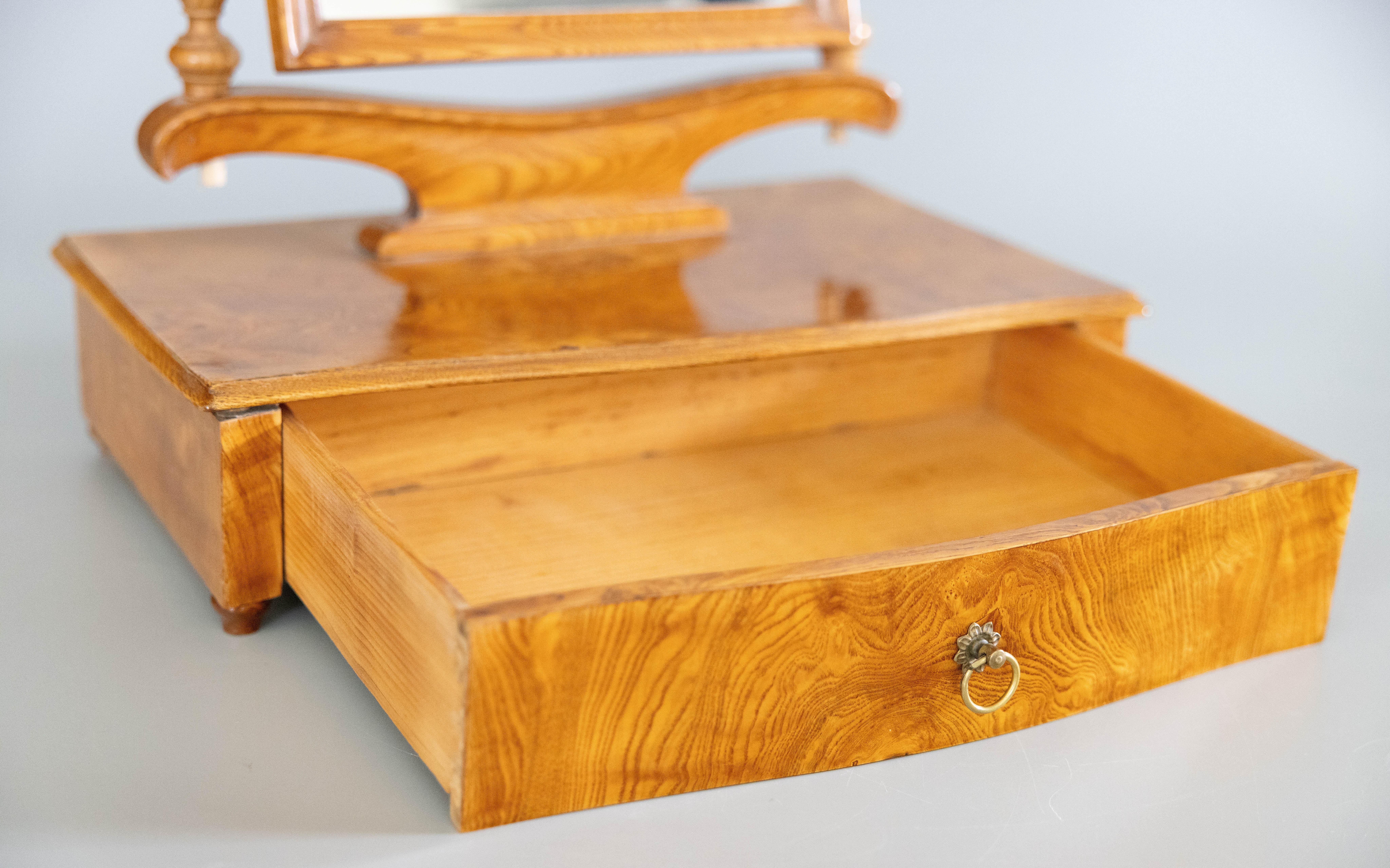 Anglais Miroir de table anglais du 19ème siècle avec tiroir en vente