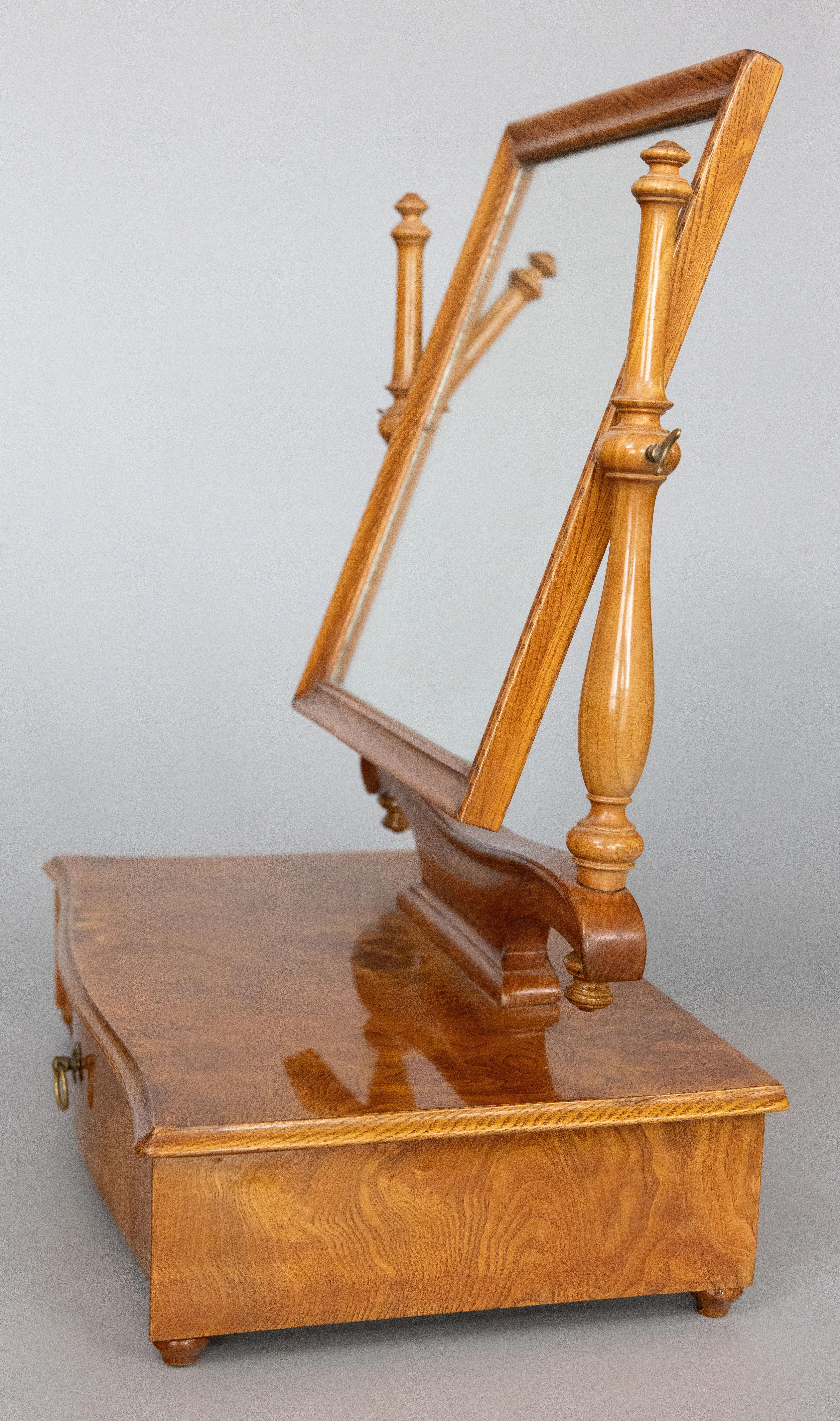 Miroir de table anglais du 19ème siècle avec tiroir en vente 1