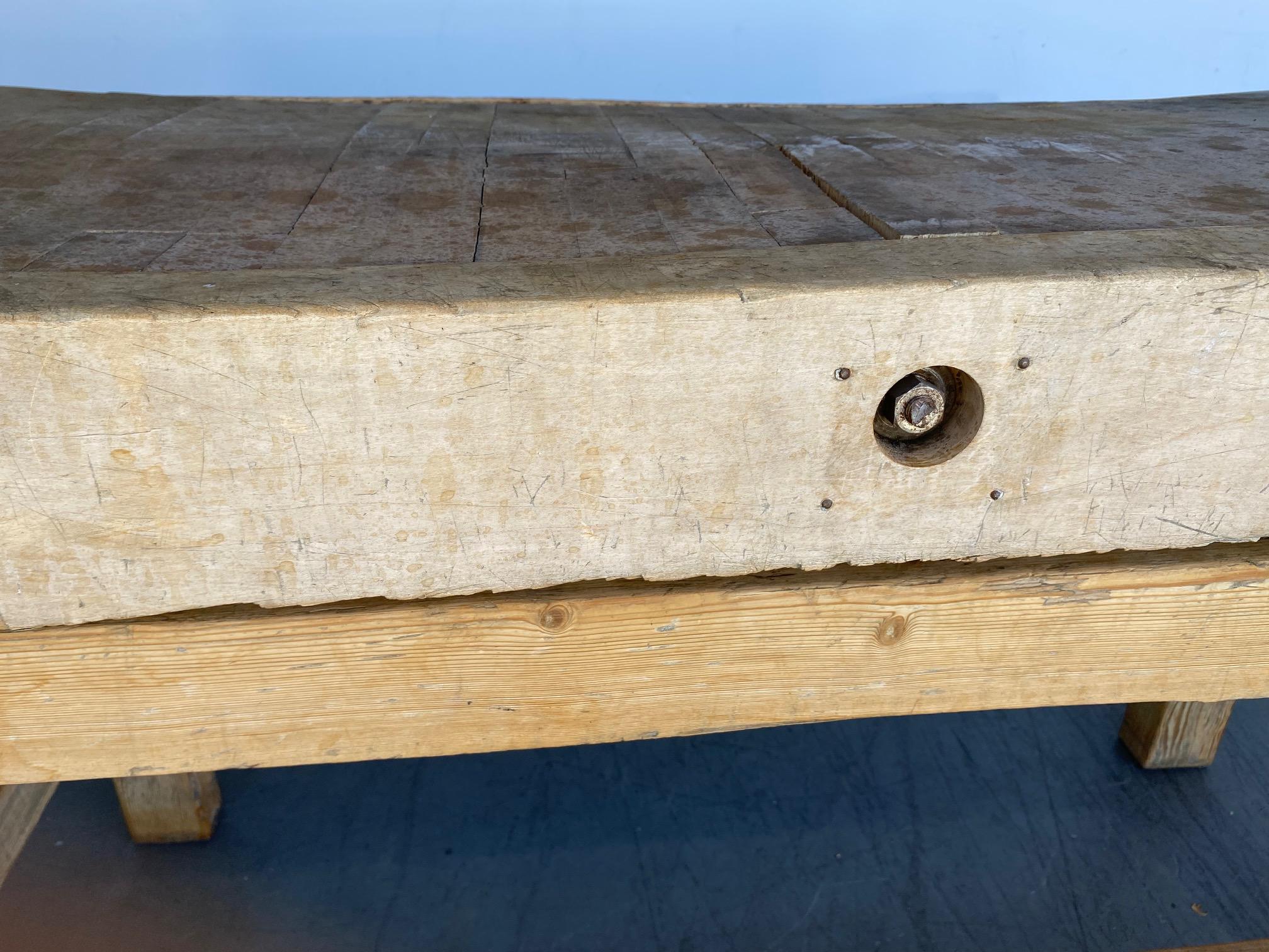 19th Century English Butcher Block In Distressed Condition In Pomona, CA