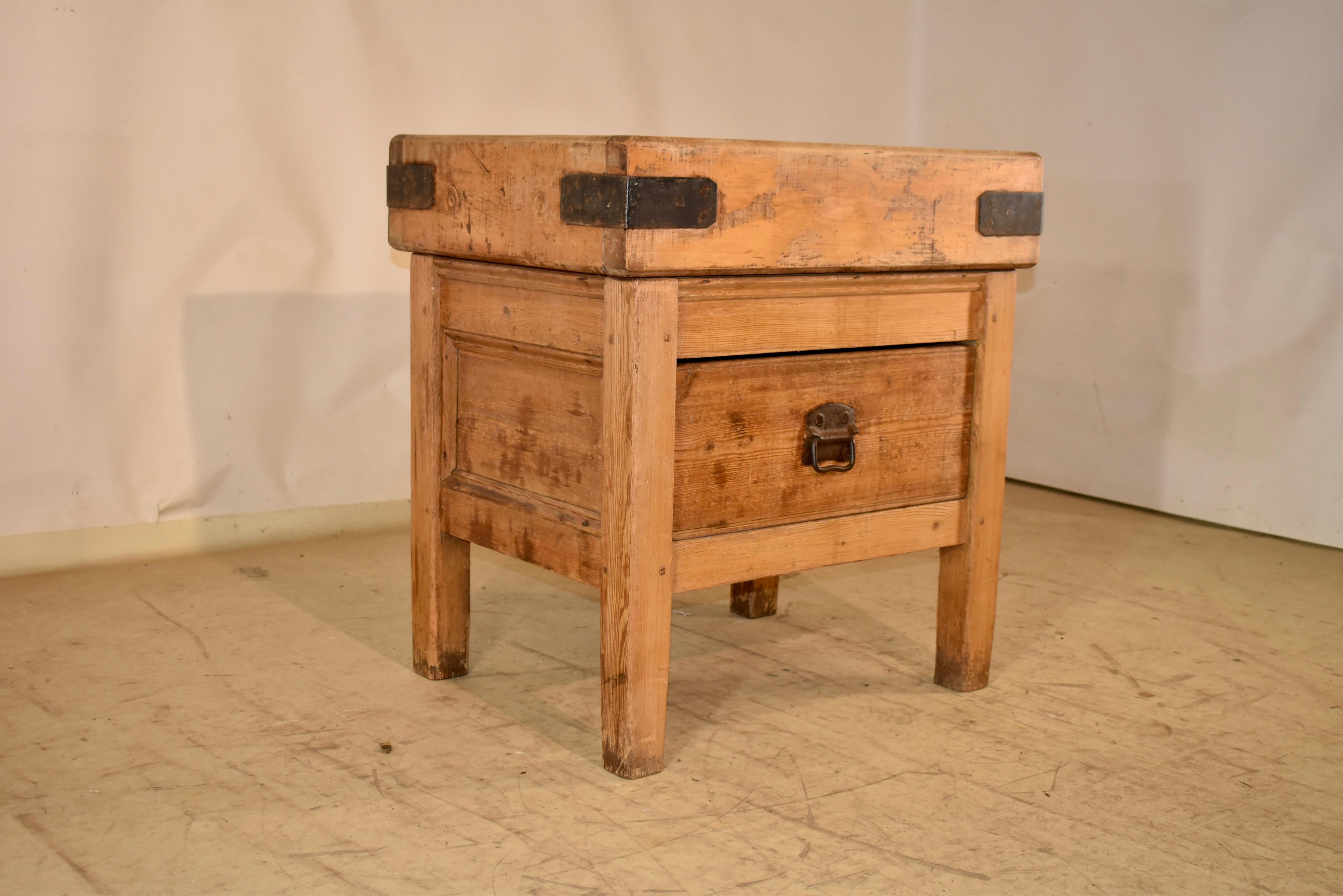 19th Century English Butcher Block with Drawer In Good Condition For Sale In High Point, NC