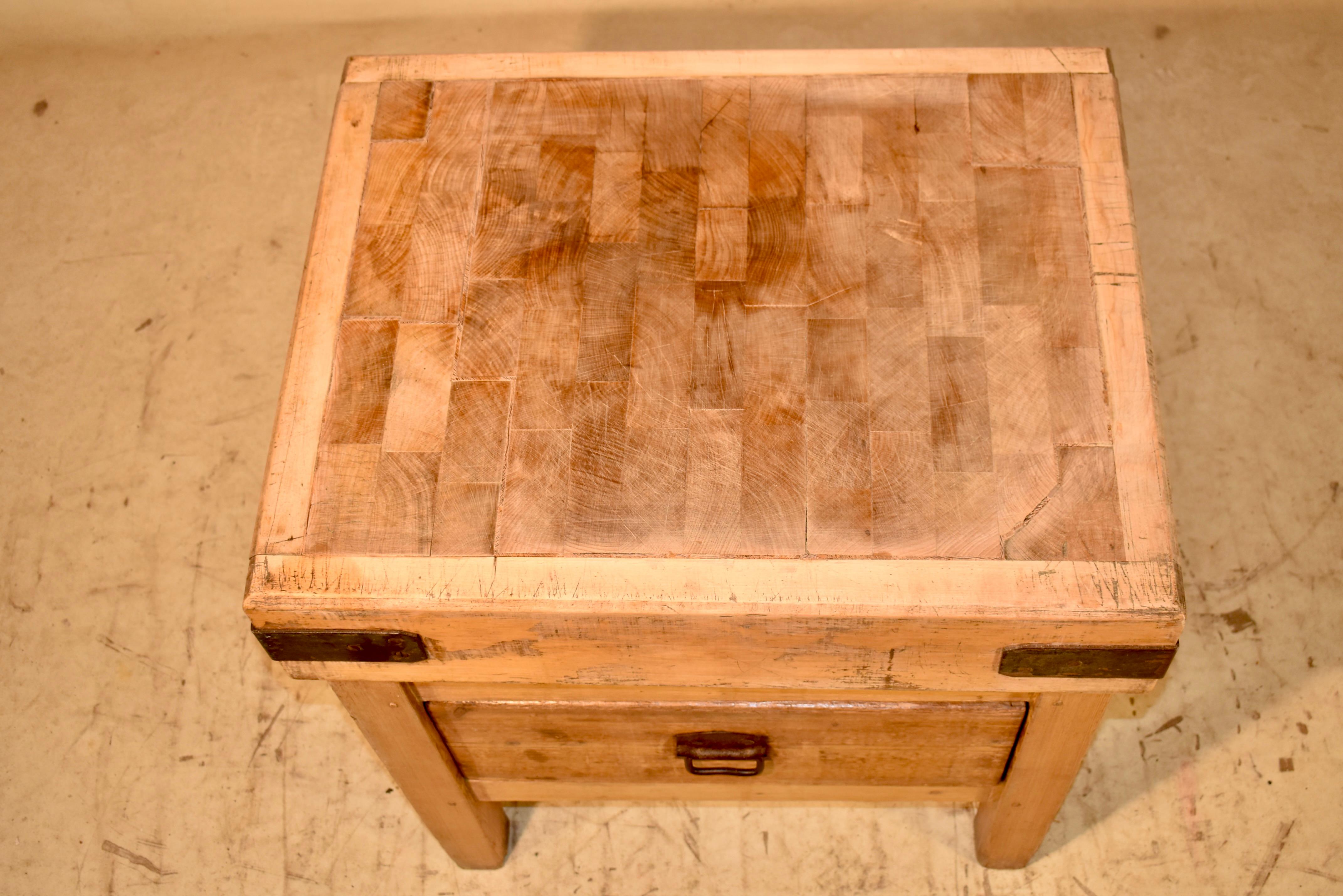 19th Century English Butcher Block with Drawer For Sale 4